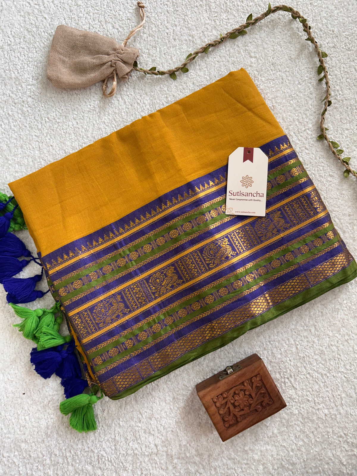 Mulaya Heritage Ornamental Zari Border Pure Mul Cotton Saree