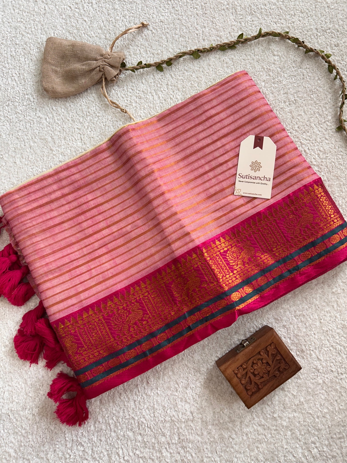 Mulaya Linear Zari Stripes Heritage Border Pure Mul Cotton Saree