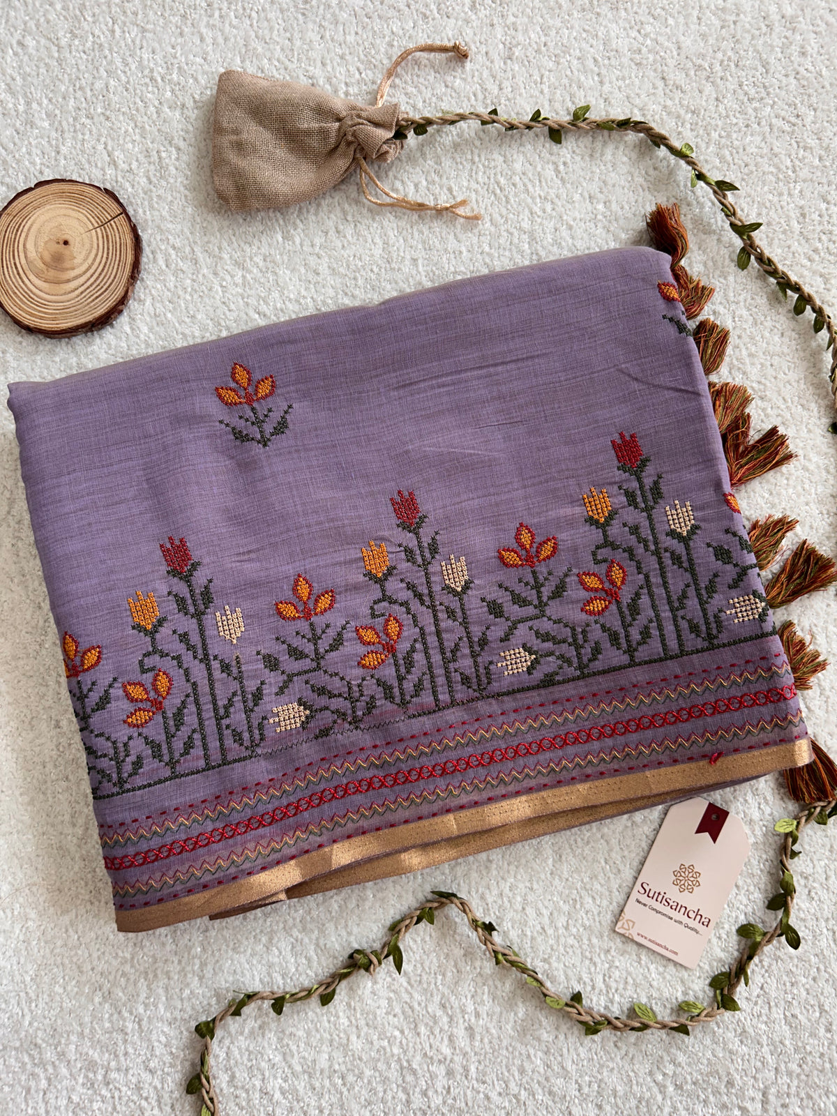 Madhavi Floral Garden Border Classic Cotton Saree