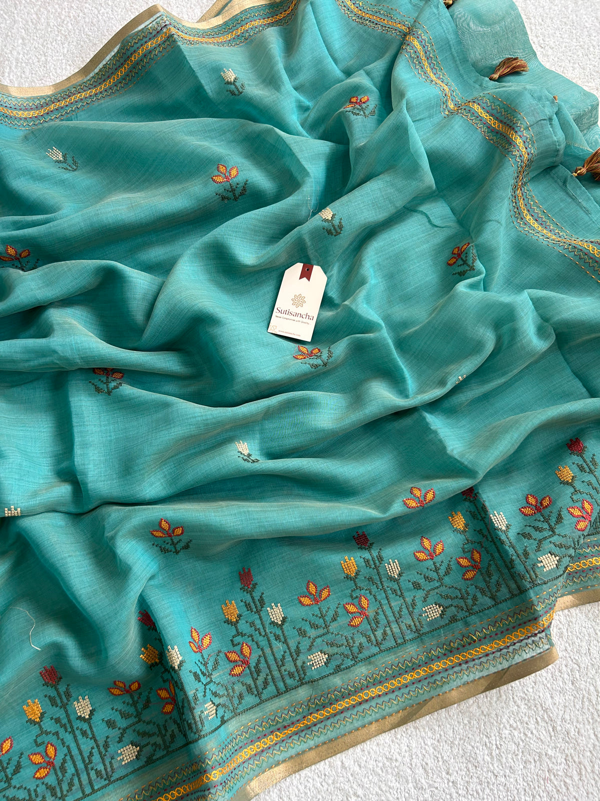 Madhavi Floral Garden Border Classic Cotton Saree
