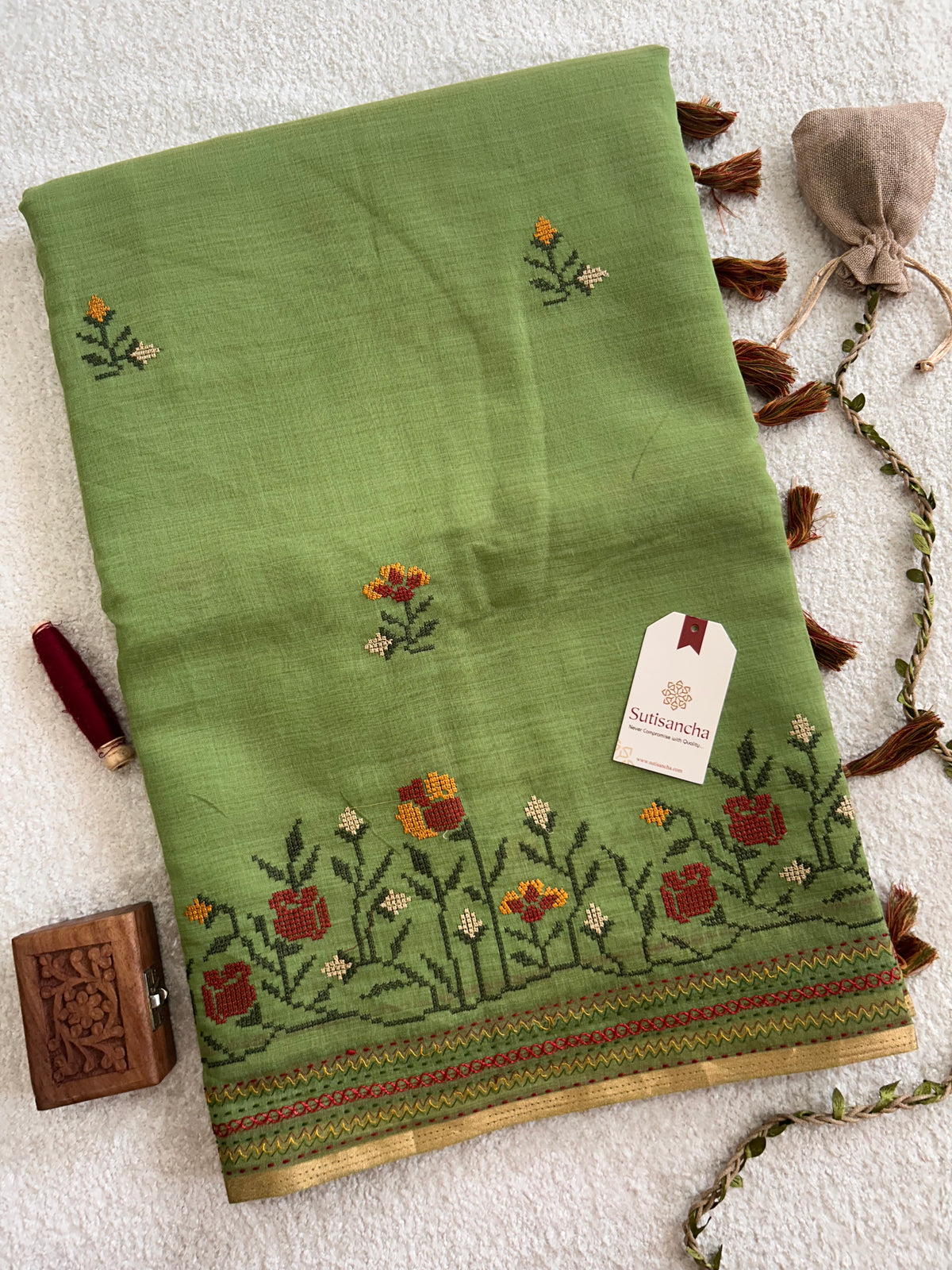 Kusuma Floral Garden Border Classic Cotton Saree