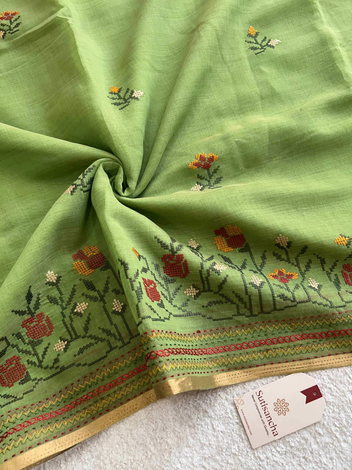 Kusuma Floral Garden Border Classic Cotton Saree