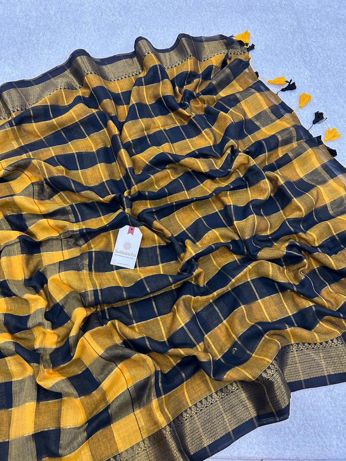 Charvi Heritage Check Zari Border Pure Mul Cotton Saree