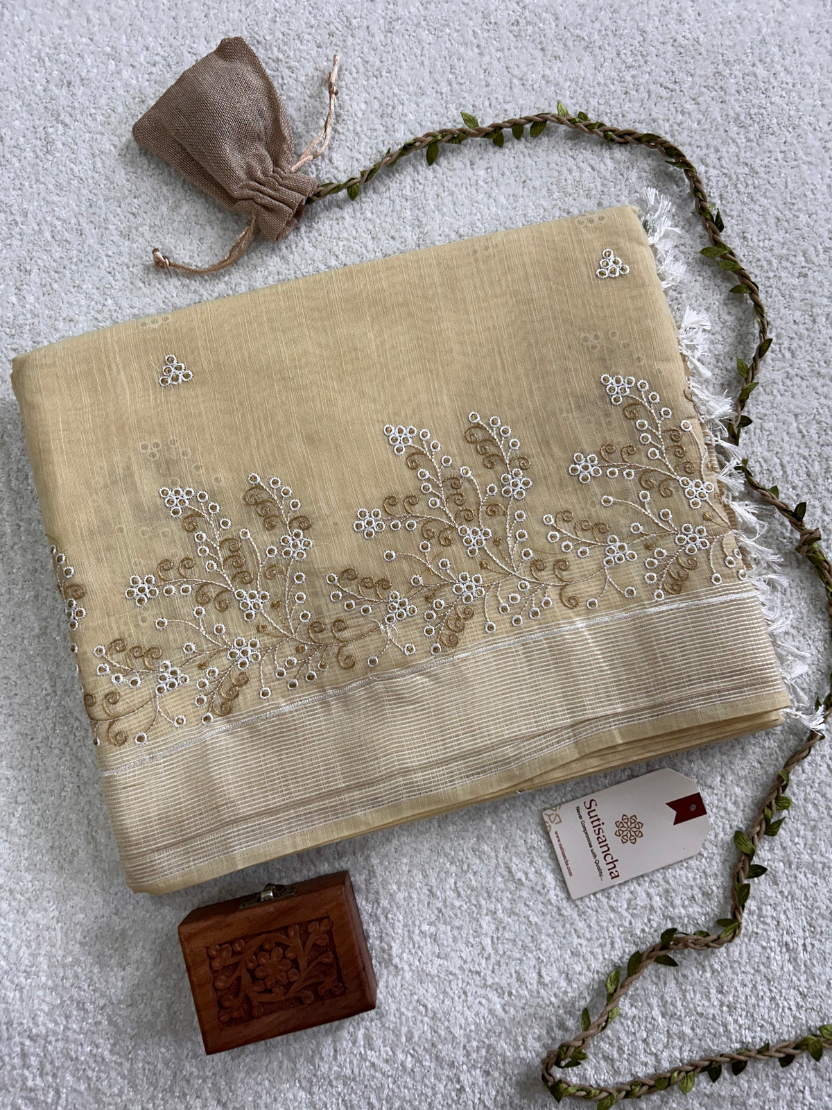 Nivara Botanical Vine Border Floral Detail Cotton Saree