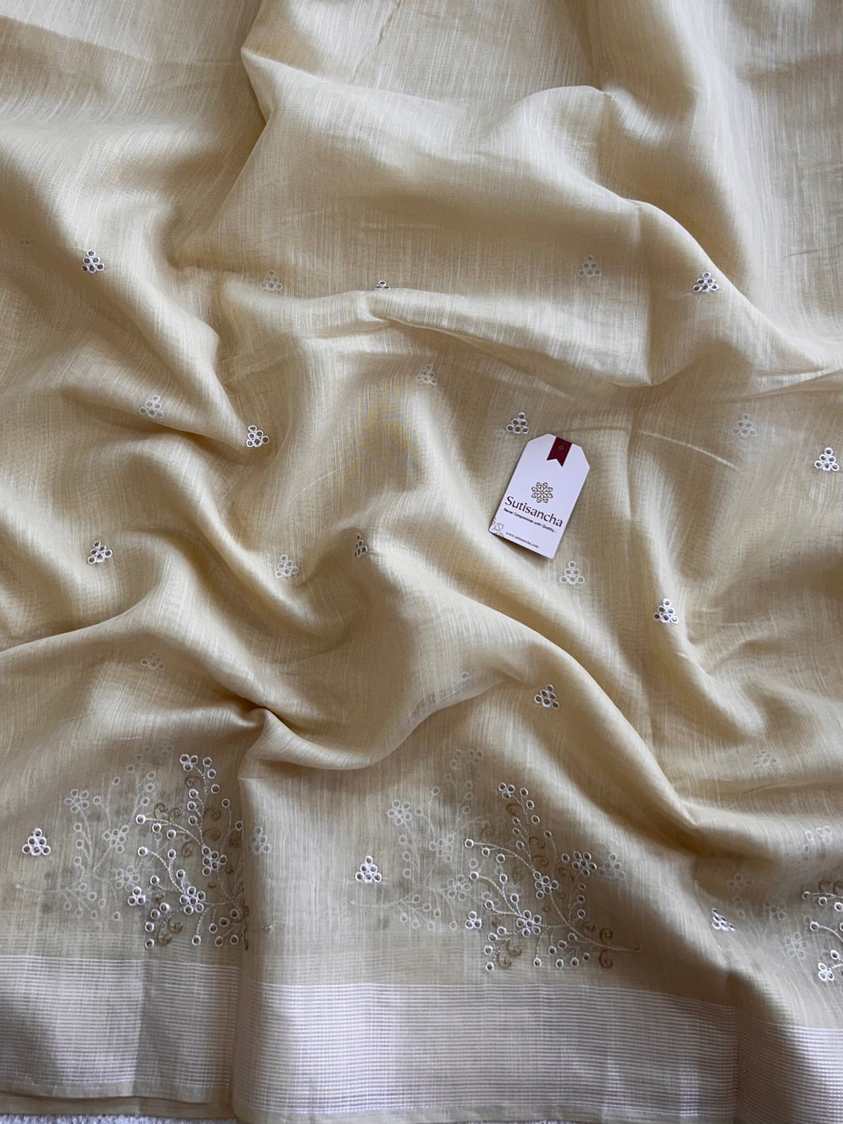 Nivara Botanical Vine Border Floral Detail Cotton Saree