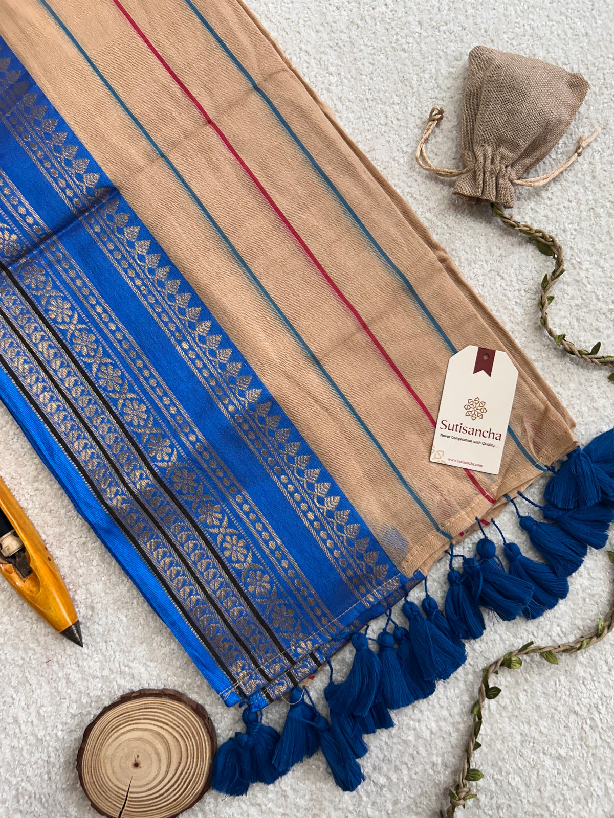 Mulaya Heritage Linear Border Pure Mul Cotton Saree