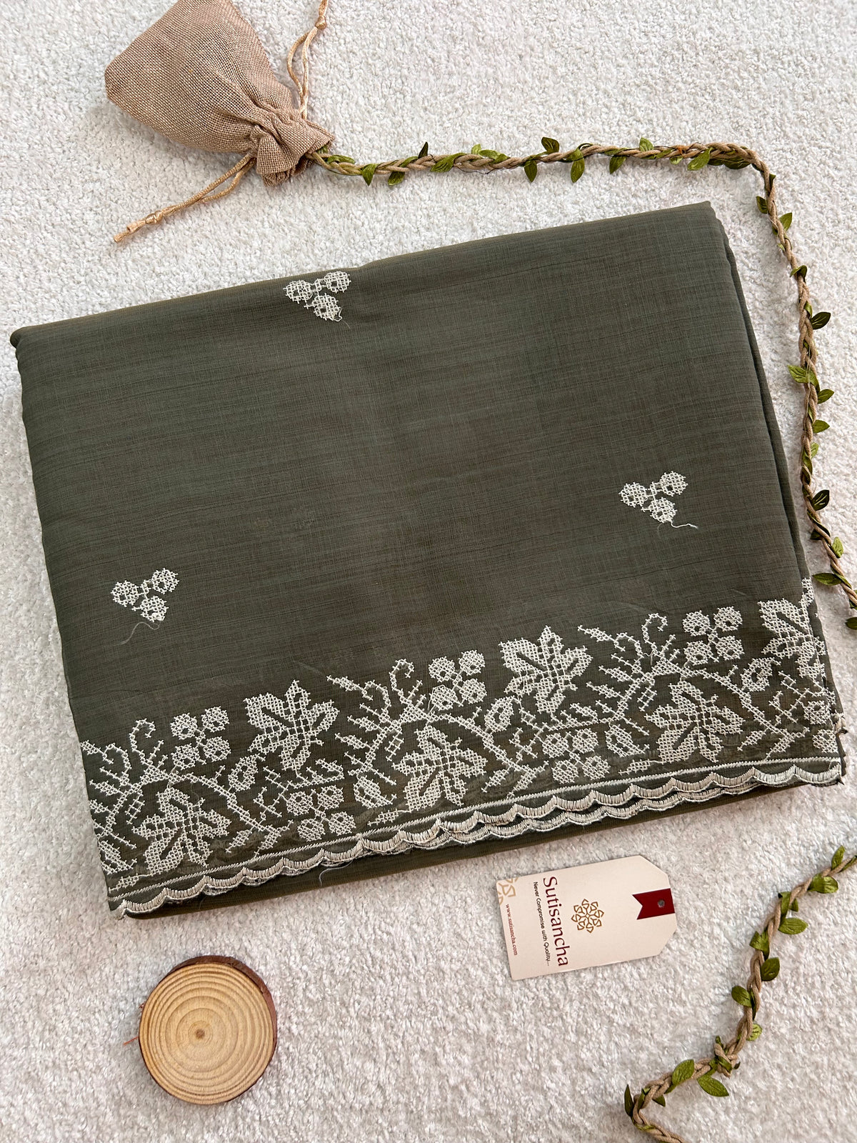 Floral Garden Border Classic Cotton Saree