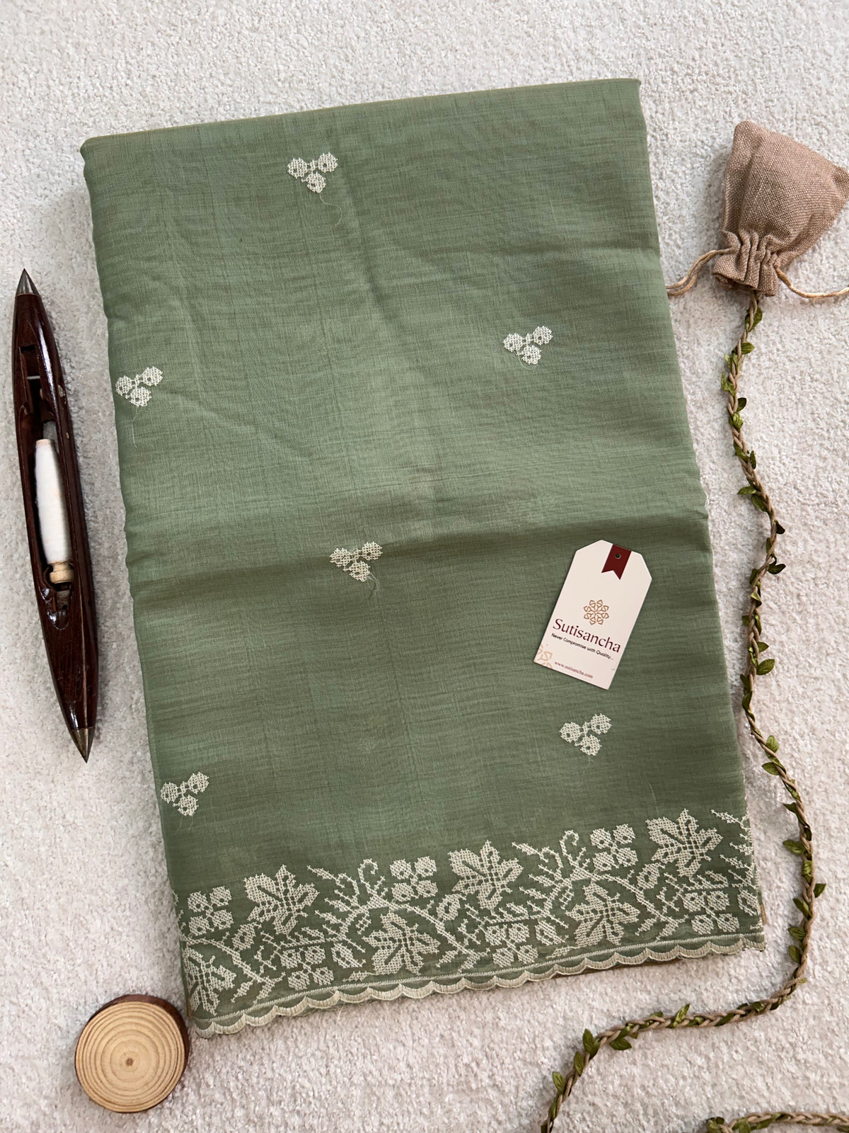 Floral Garden Border Classic Cotton Saree