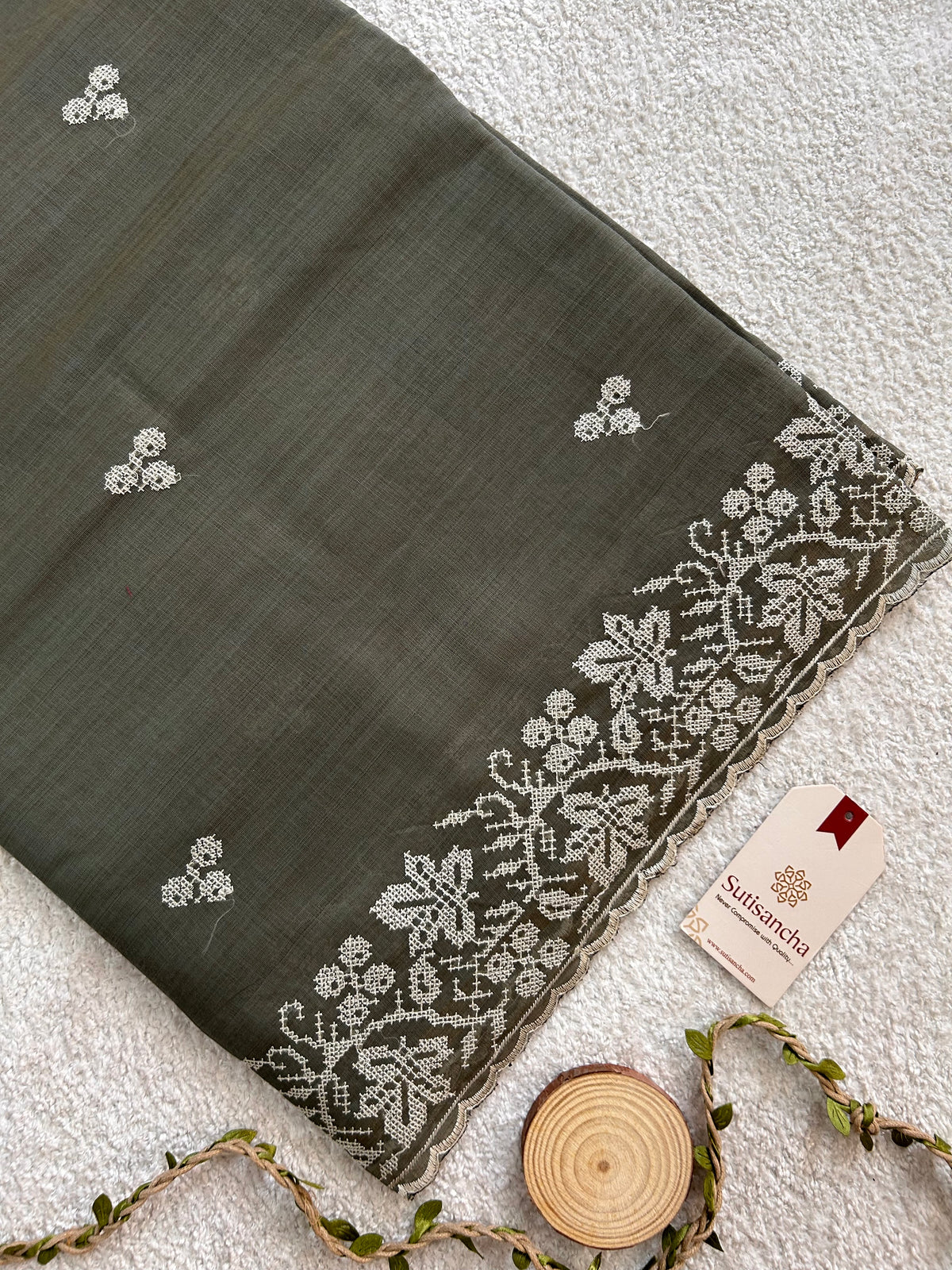 Floral Garden Border Classic Cotton Saree