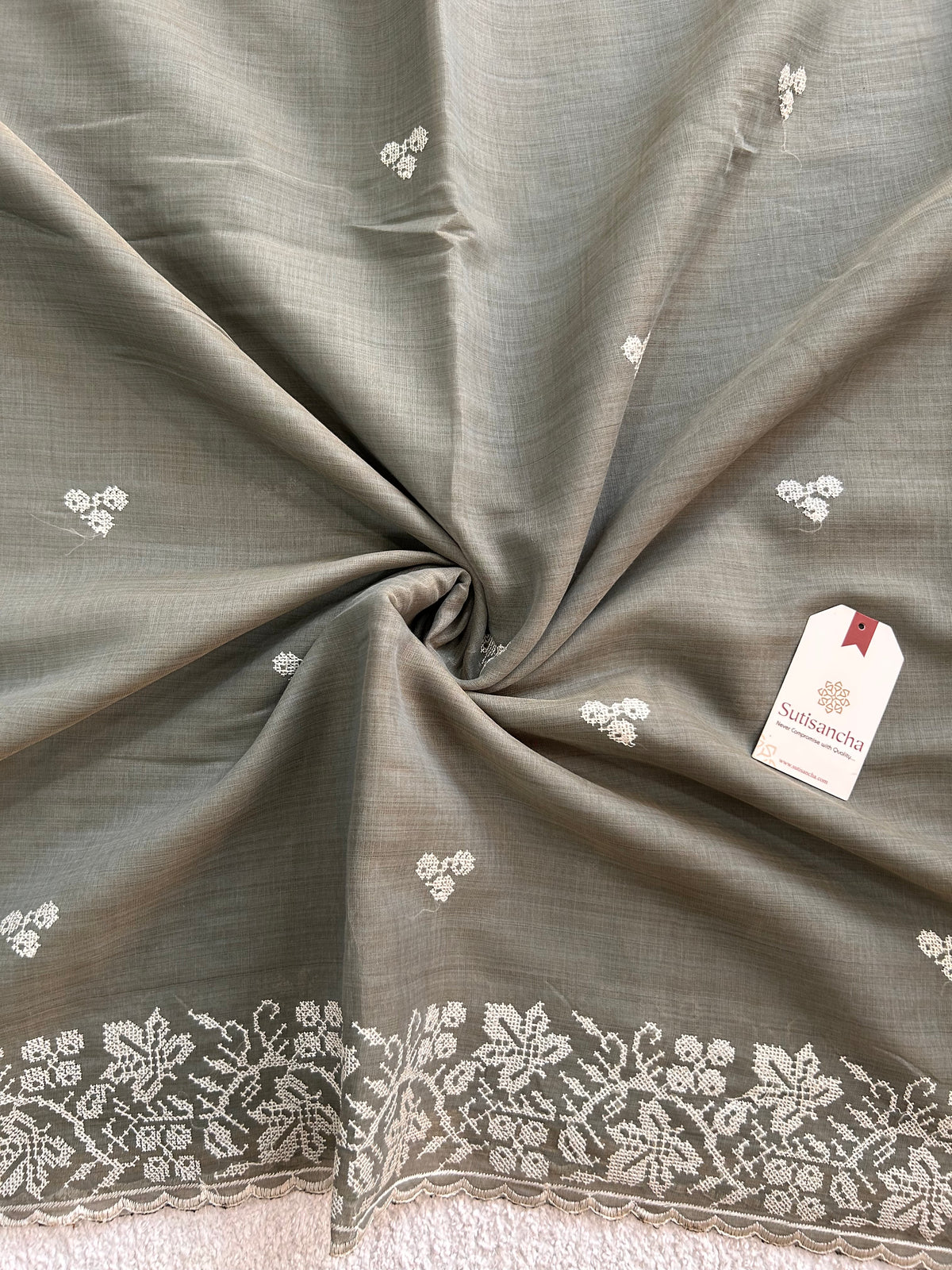 Floral Garden Border Classic Cotton Saree