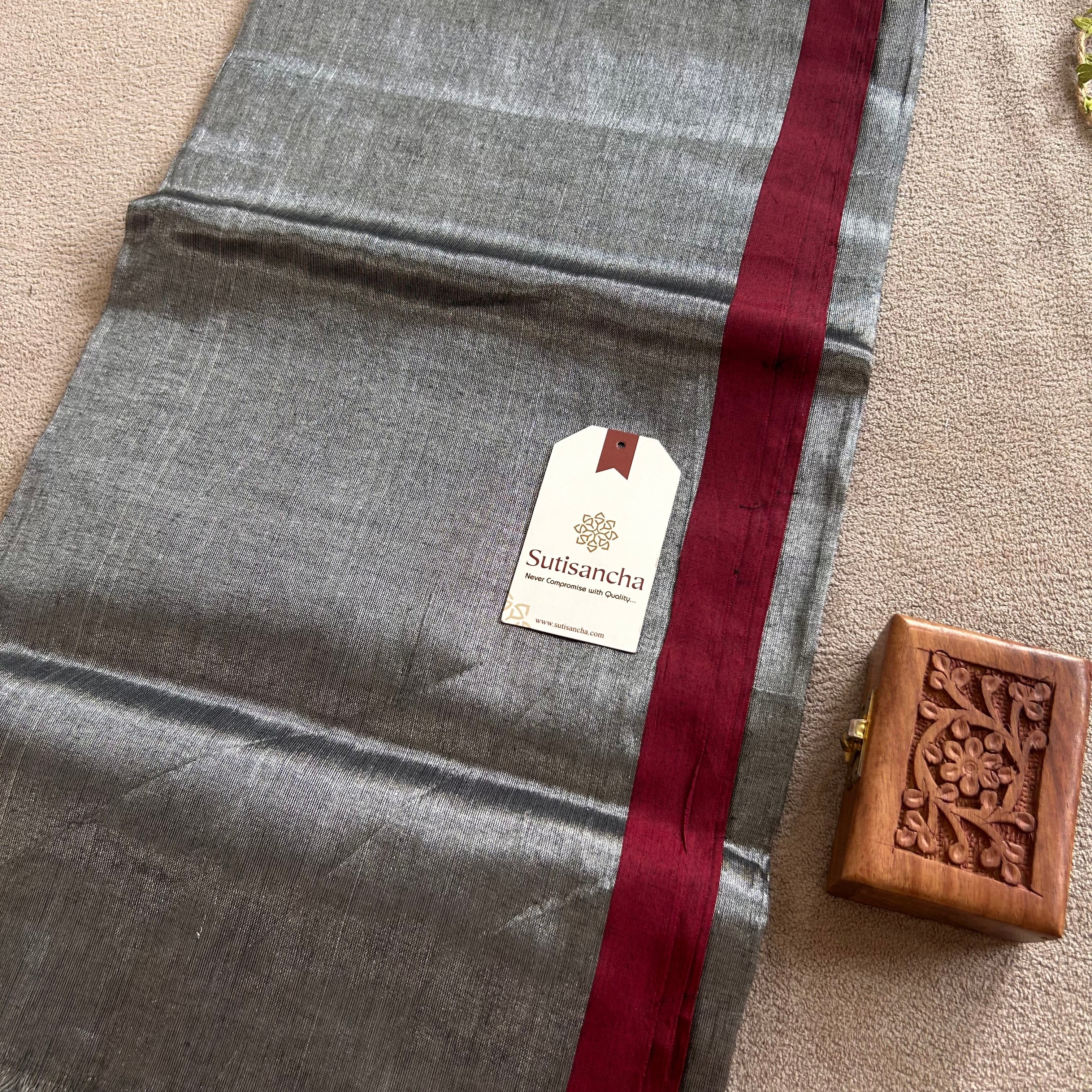 Sutisancha Grey Handloom Tissue Saree