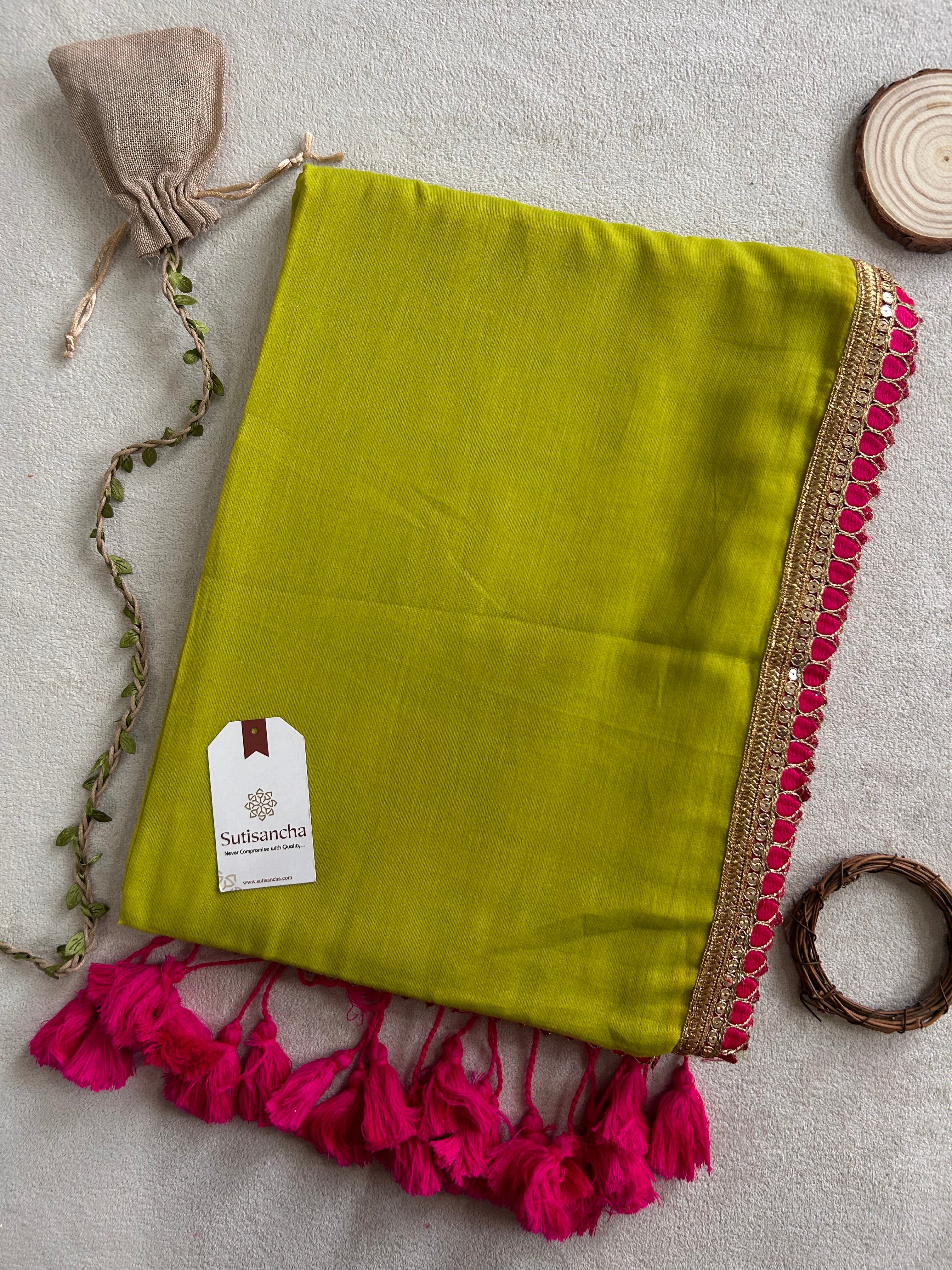 Tassel Bliss Mul Cotton Saree