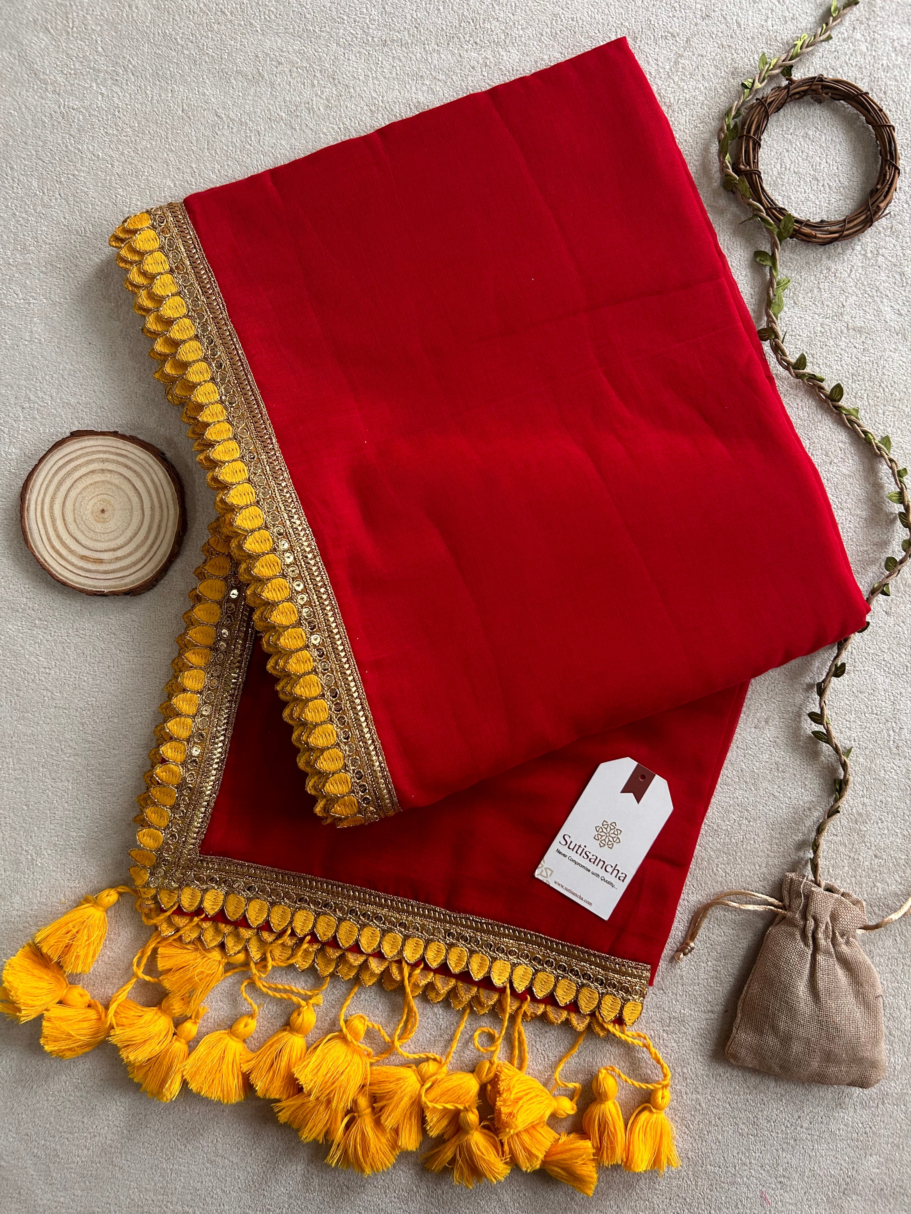 Tassel Bliss Mul Cotton Saree