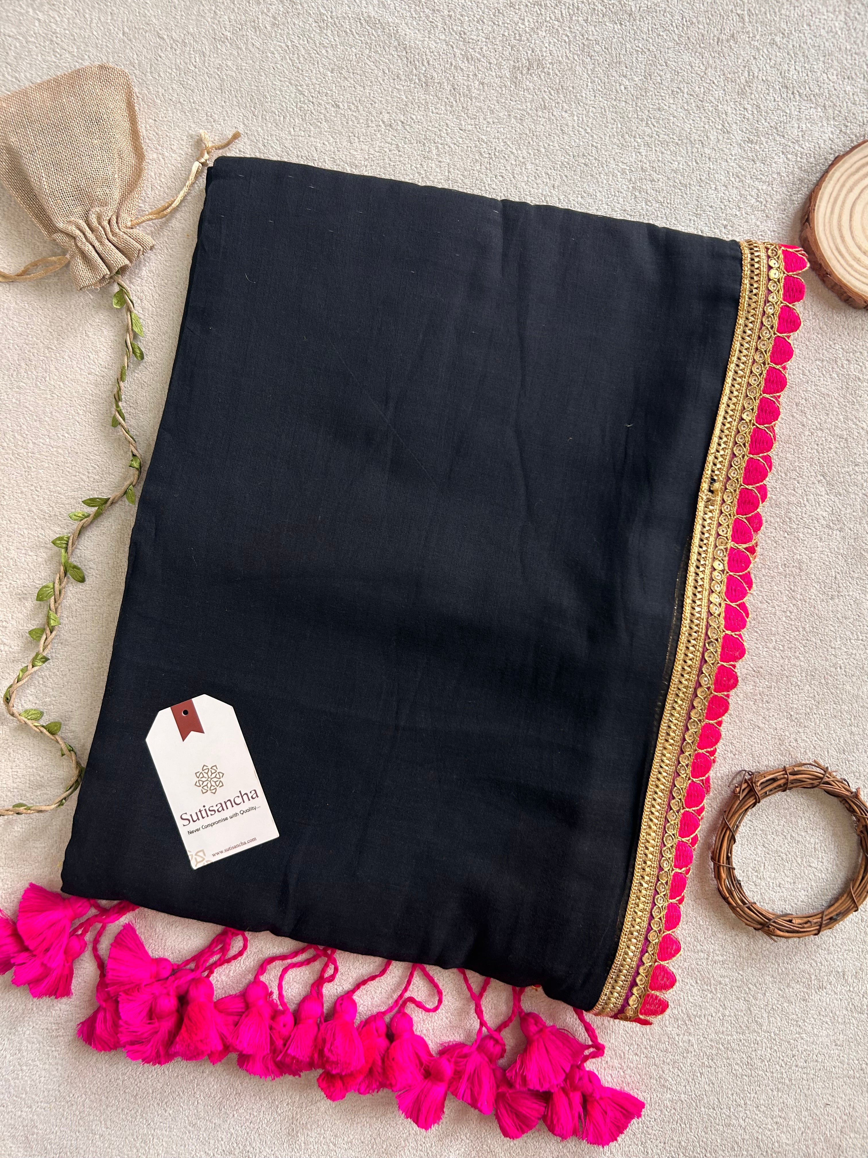 Tassel Bliss Mul Cotton Saree