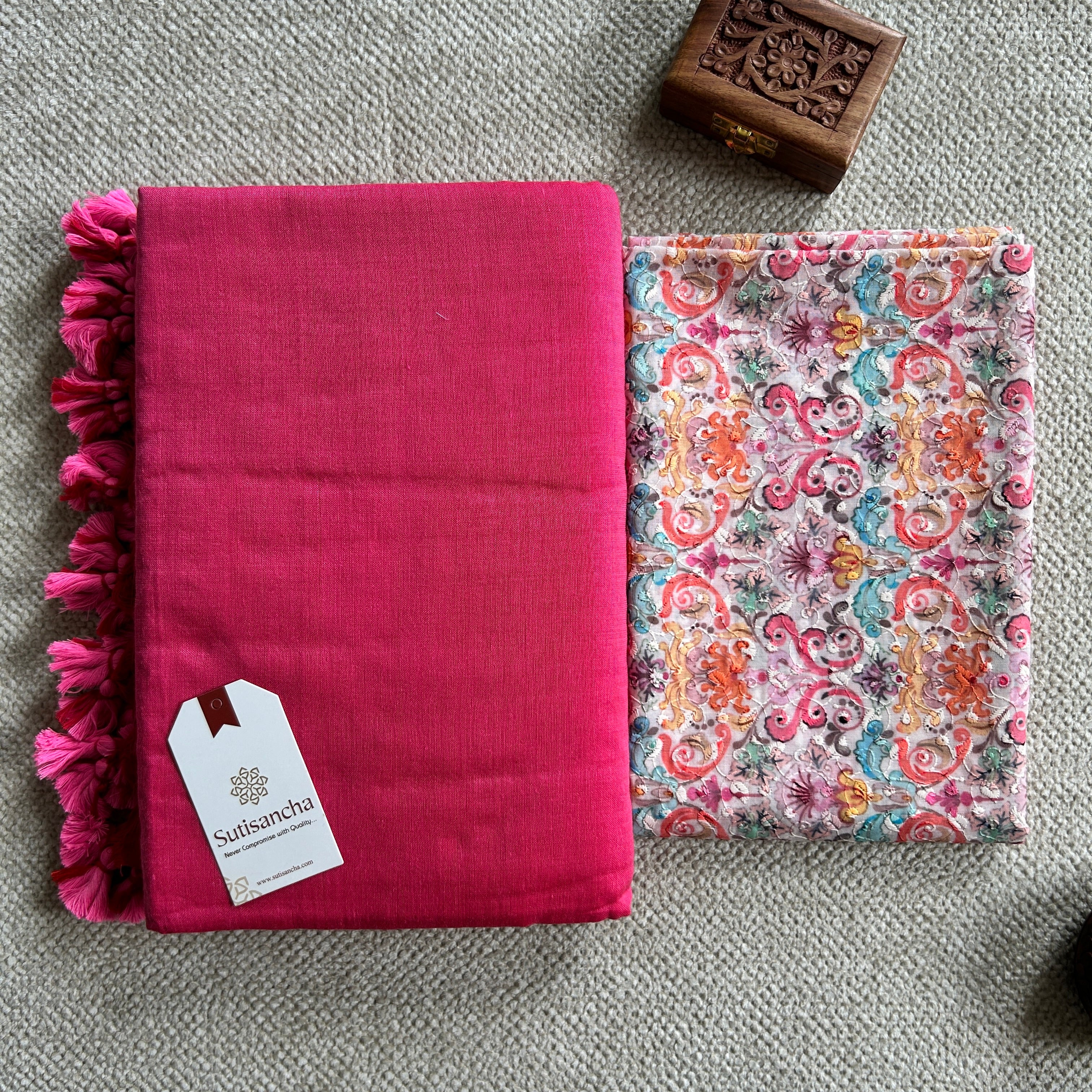 Sutisancha Pink Handloom Cotton Saree With Blouse