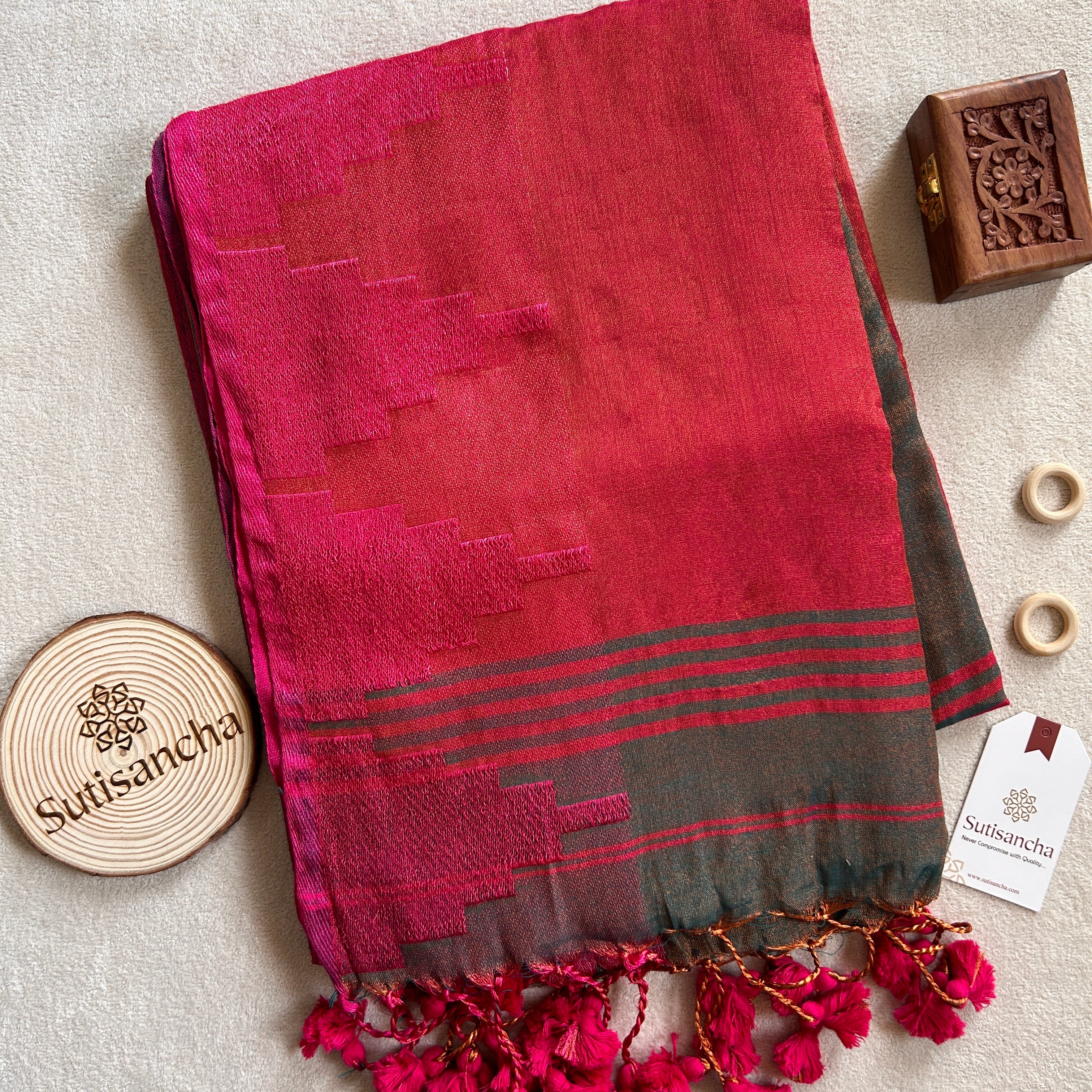 Sutisancha Handloom Tissue Weave Saree