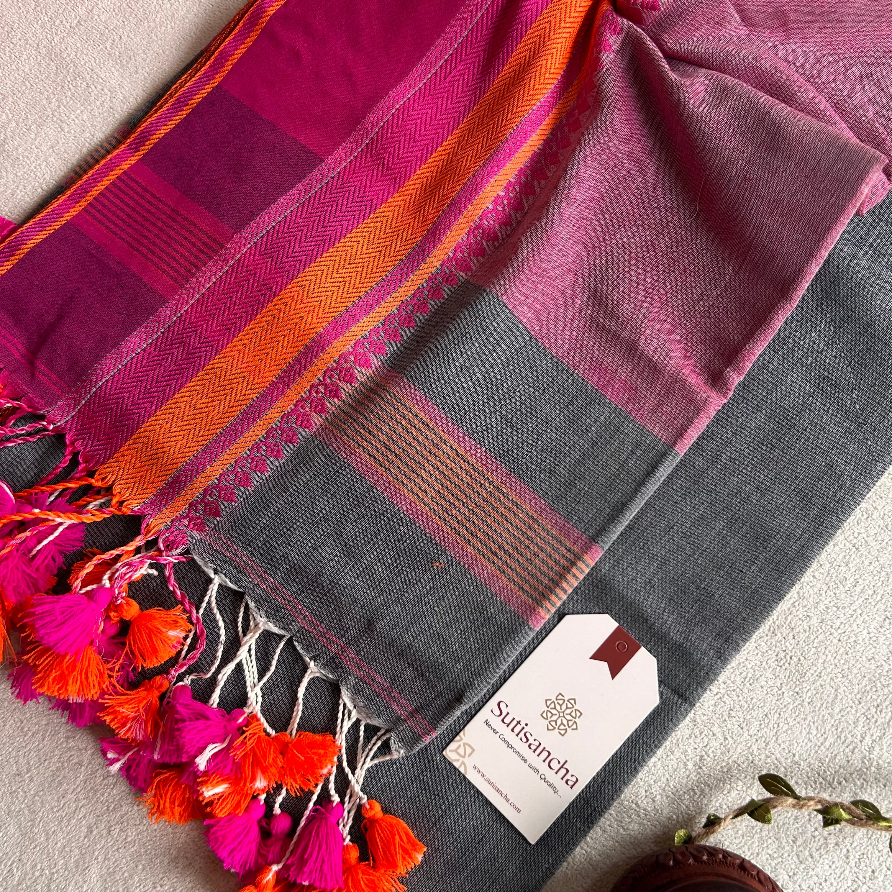 Sutisancha Handwoven Bliss Bengal Cotton Saree