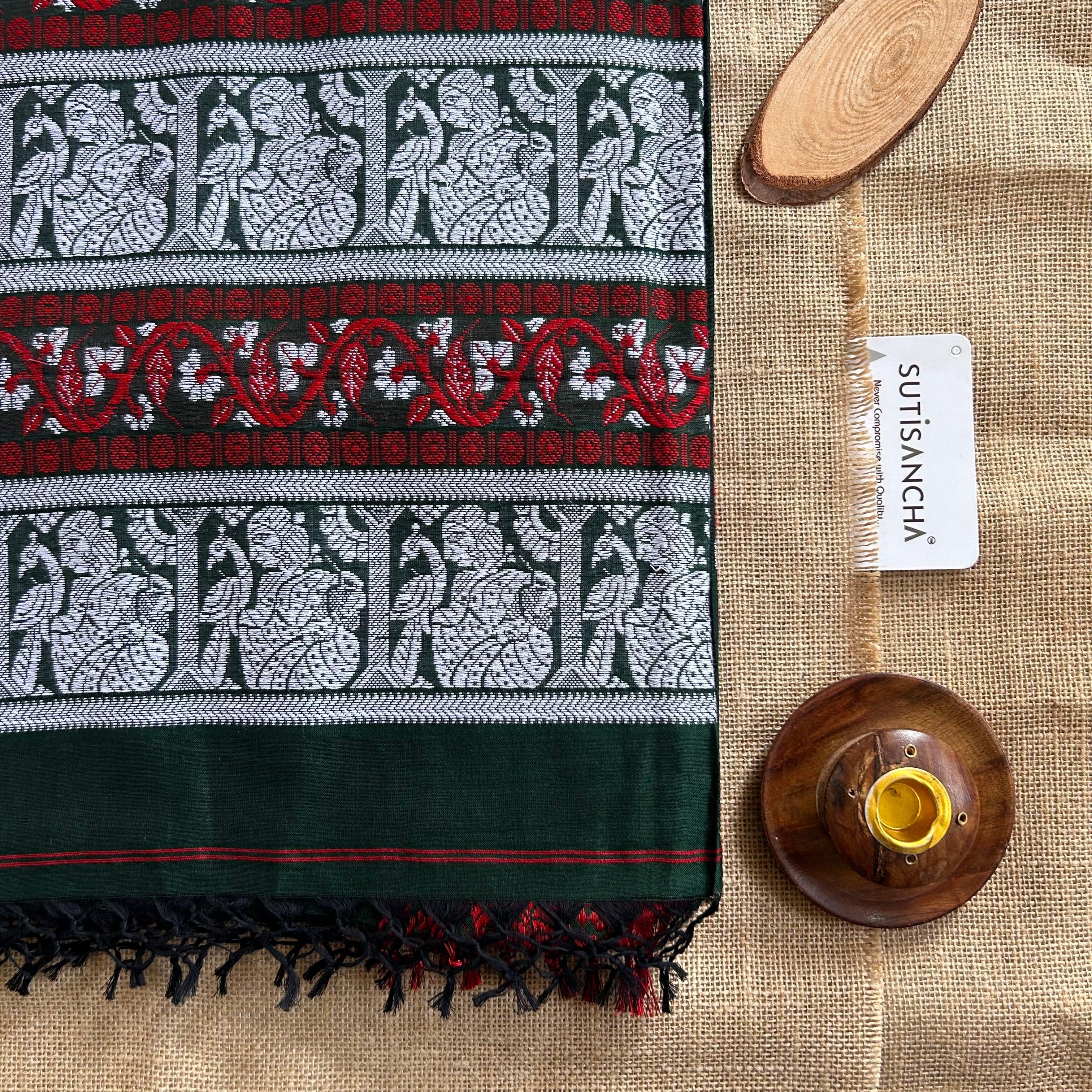Sutisancha Handloom Cotton Green jamdani saree - Suti Sancha