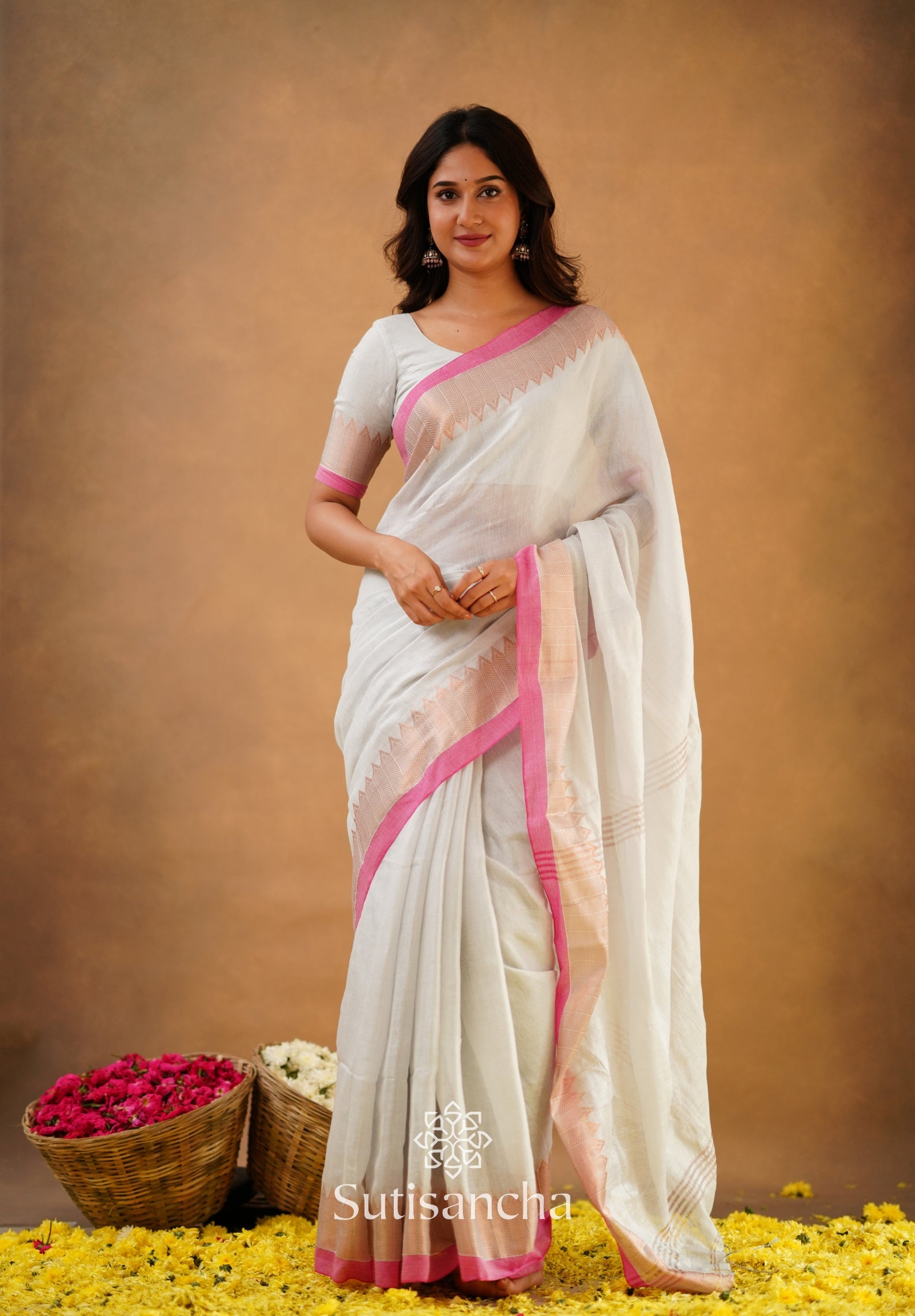 Sutisancha Handloom Designer Tissue Saree