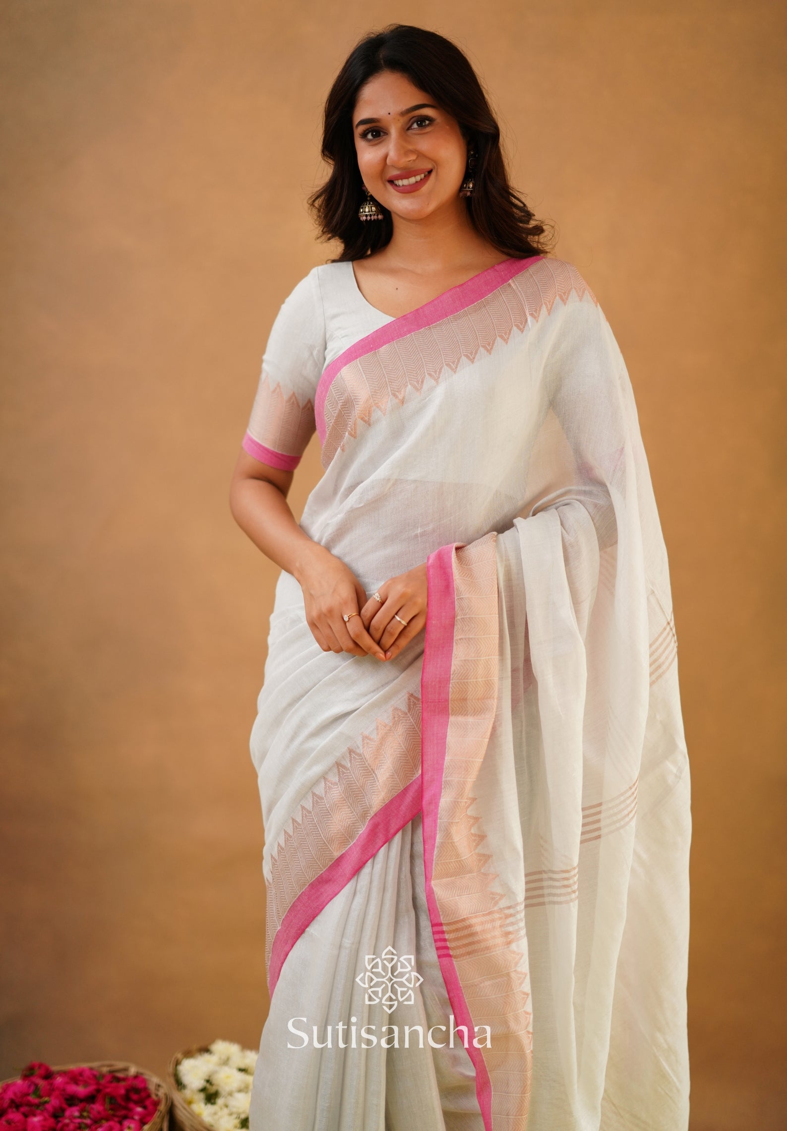 Sutisancha Handloom Designer Tissue Saree