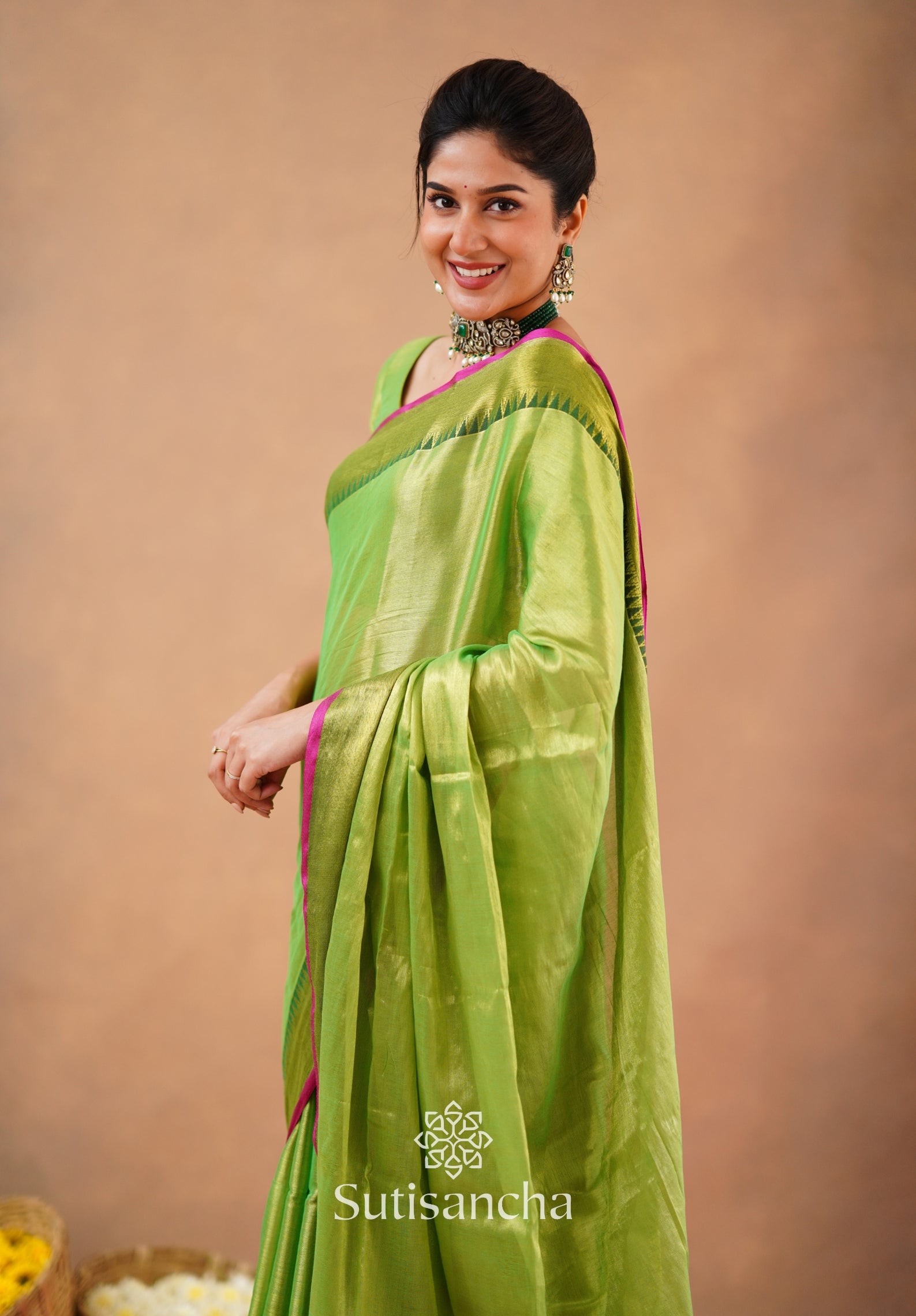 Sutisancha Parrot Handloom Tissue Saree