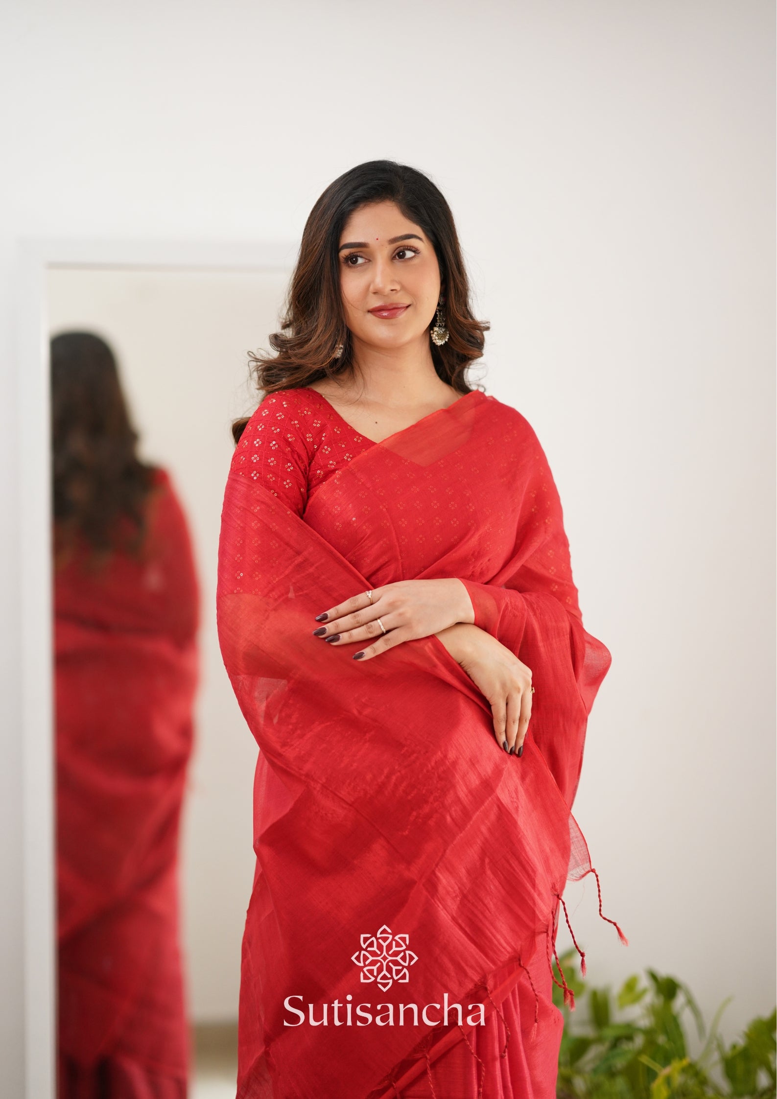 Sutisancha Red Handloom Tissue Saree With Designer Blouse