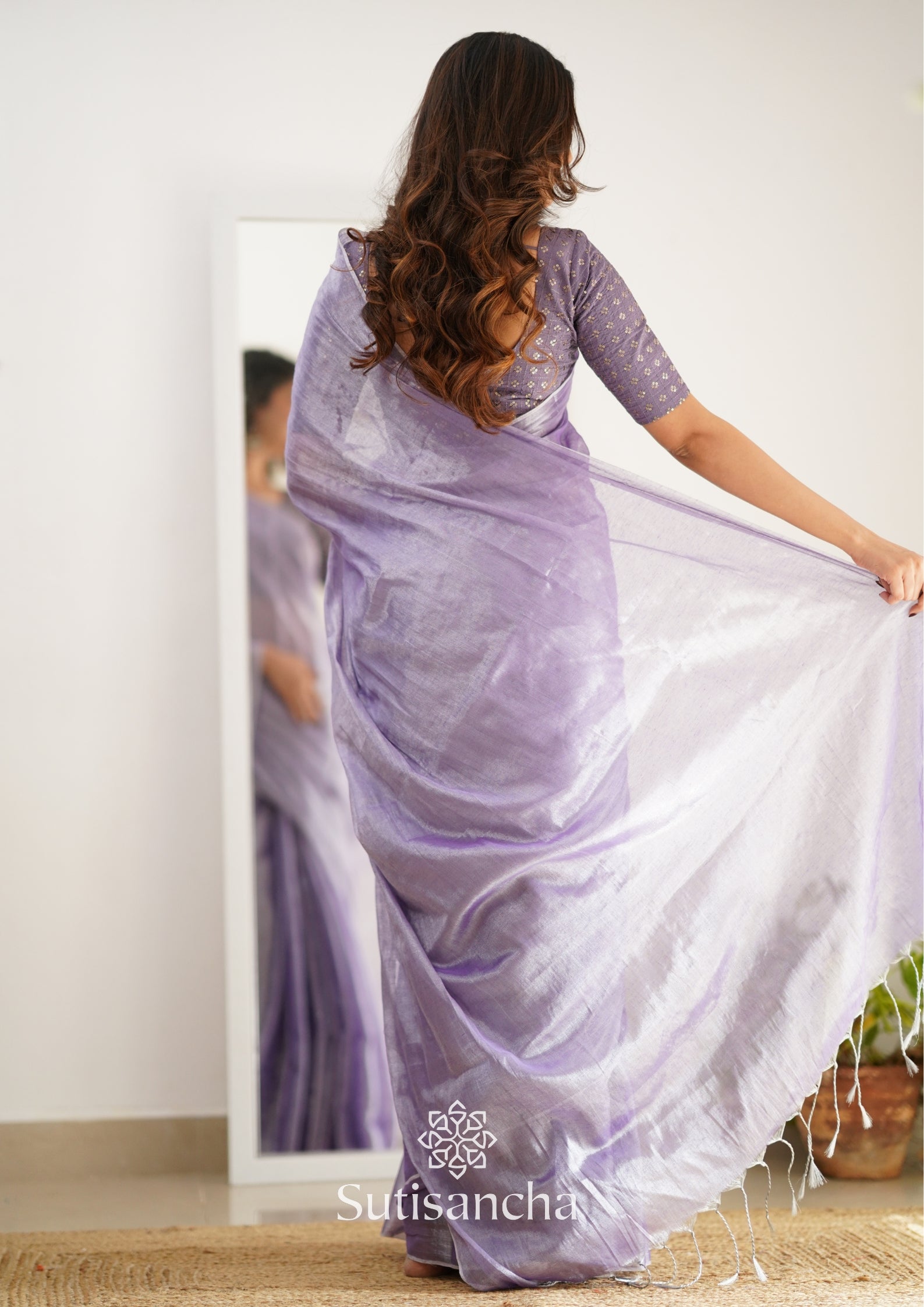 Sutisancha Lavender Handloom Tissue Saree With Designer Blouse