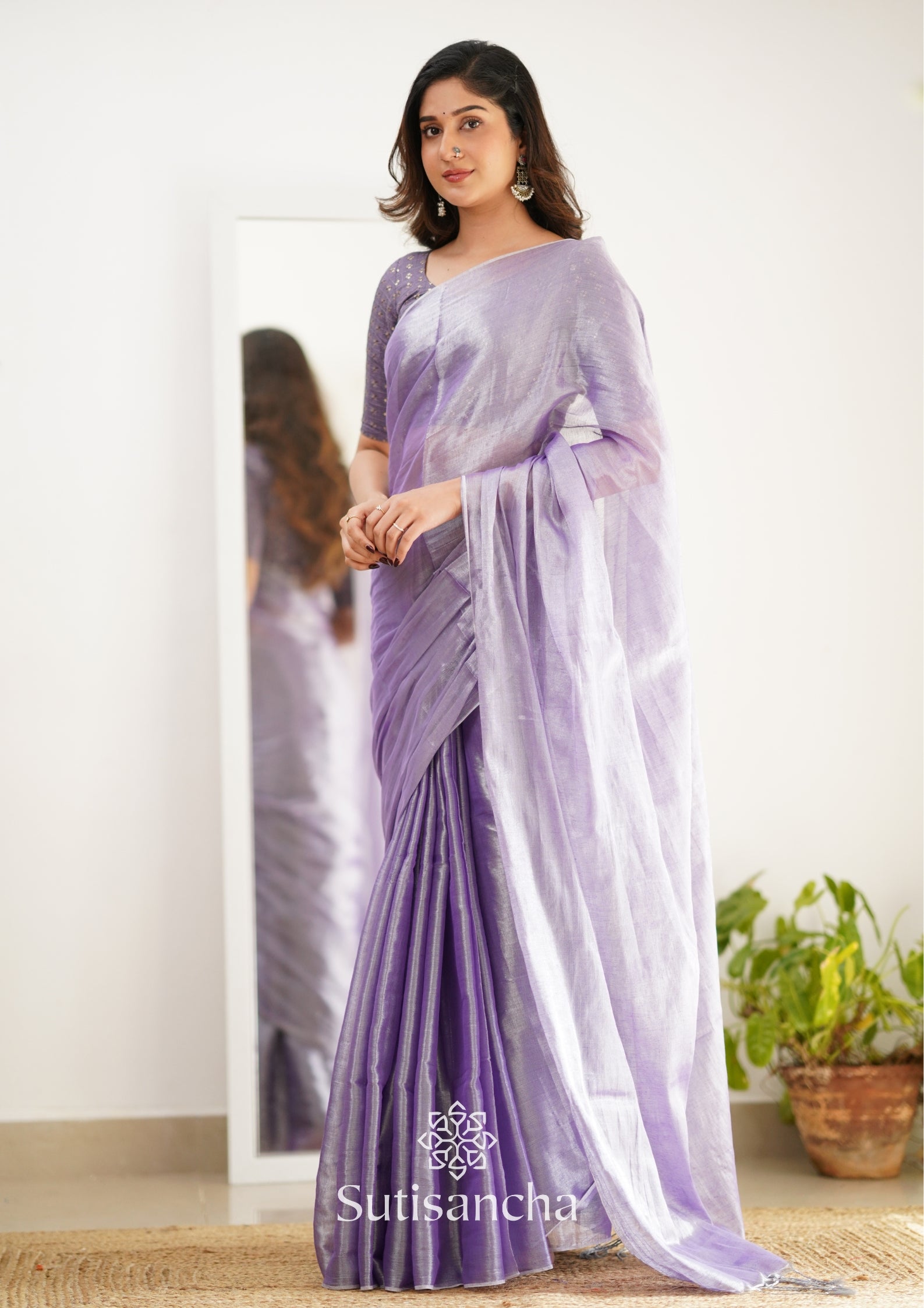 Sutisancha Lavender Handloom Tissue Saree With Designer Blouse