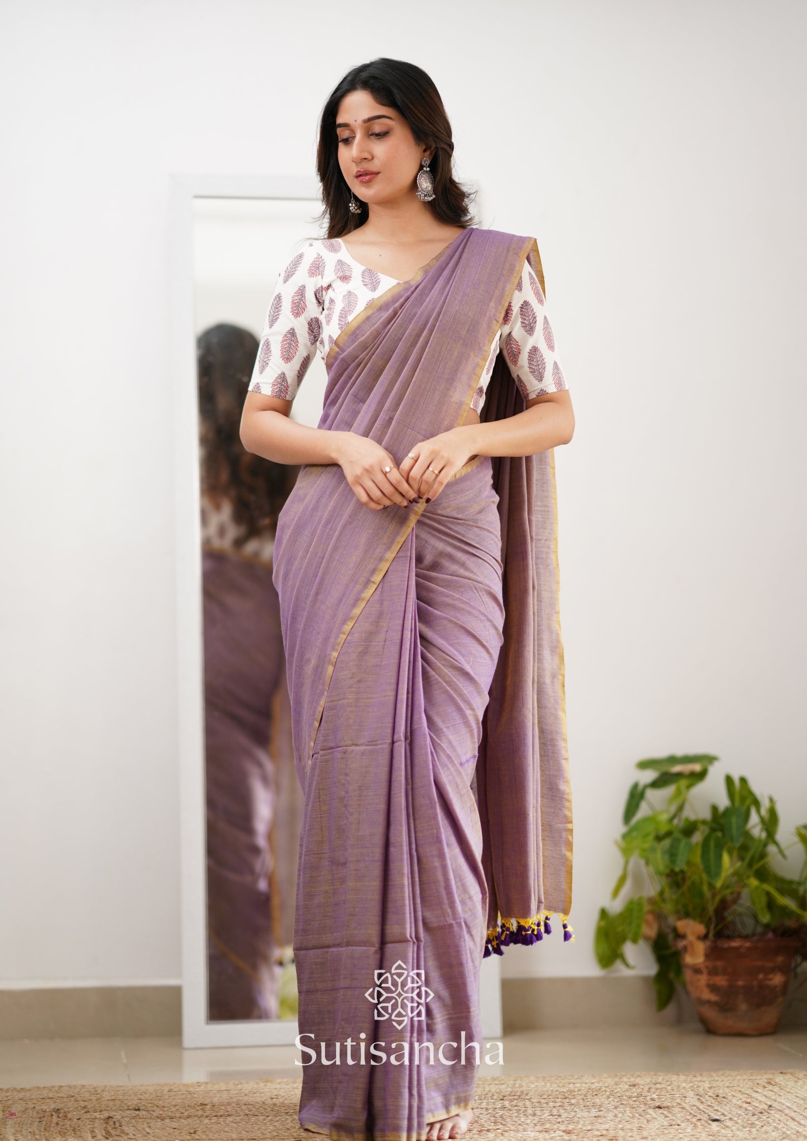 Sutisancha Onion Handloom Cotton Saree With Designer Blouse