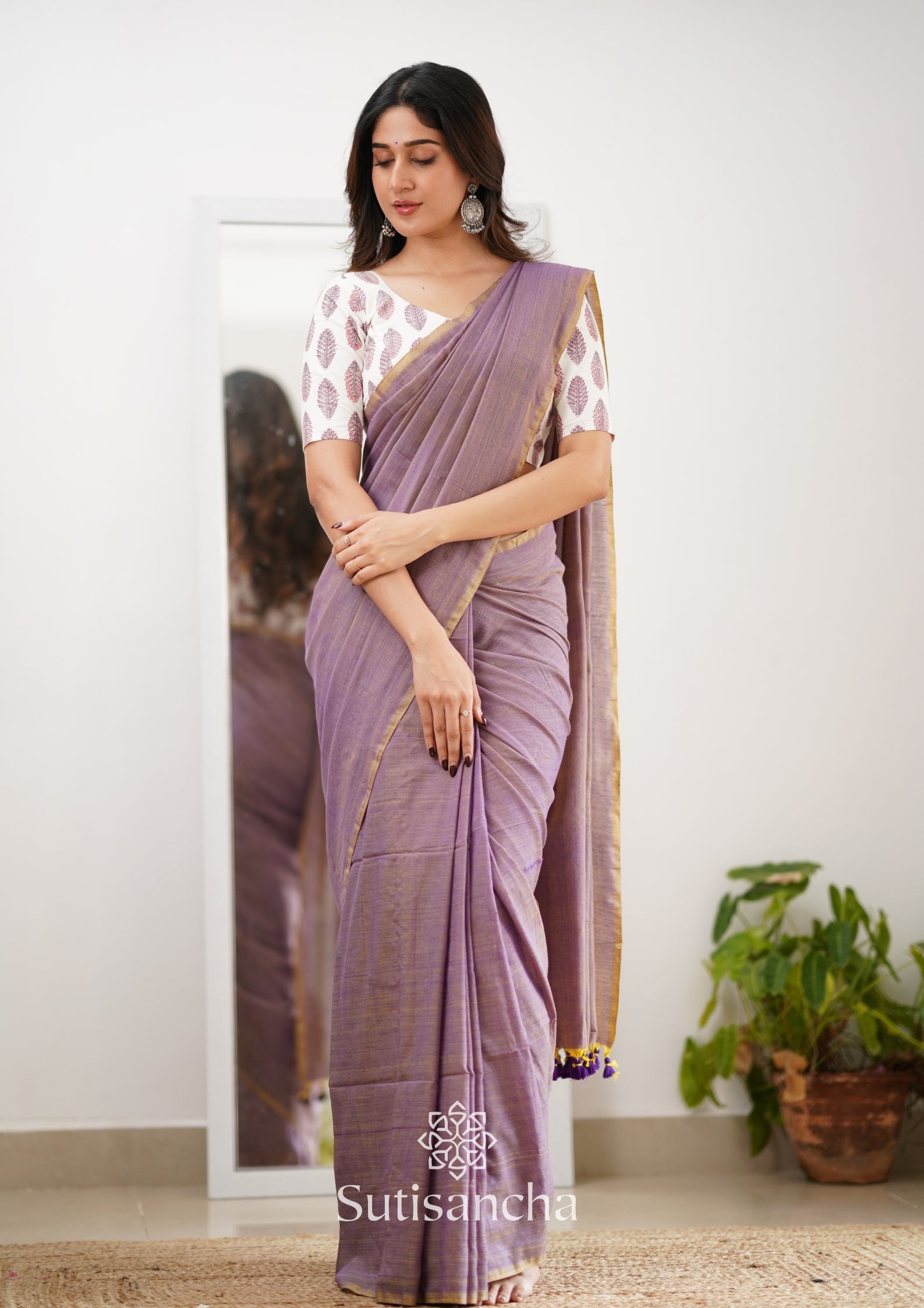 Sutisancha Onion Handloom Cotton Saree With Designer Blouse