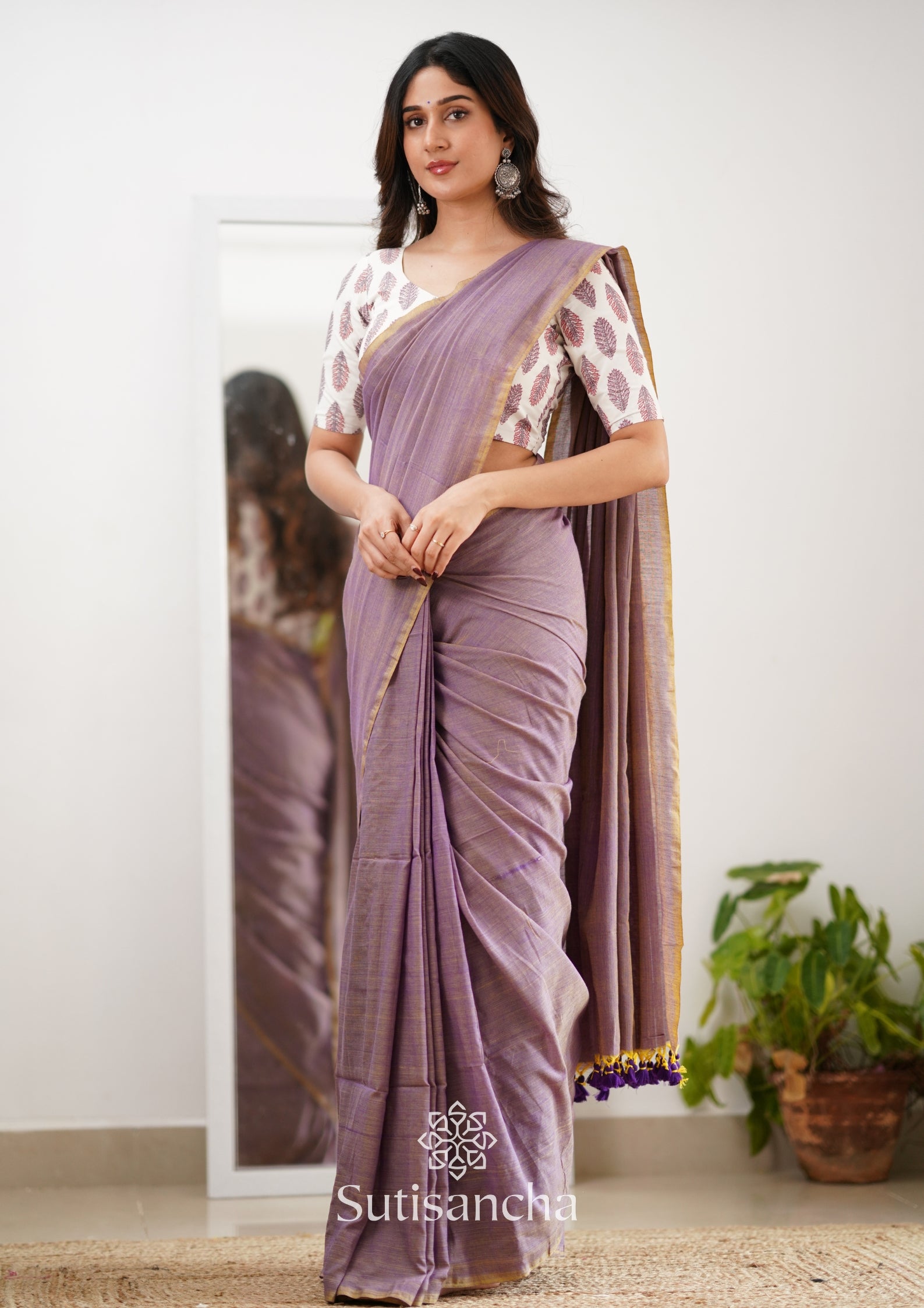 Sutisancha Onion Handloom Cotton Saree With Designer Blouse