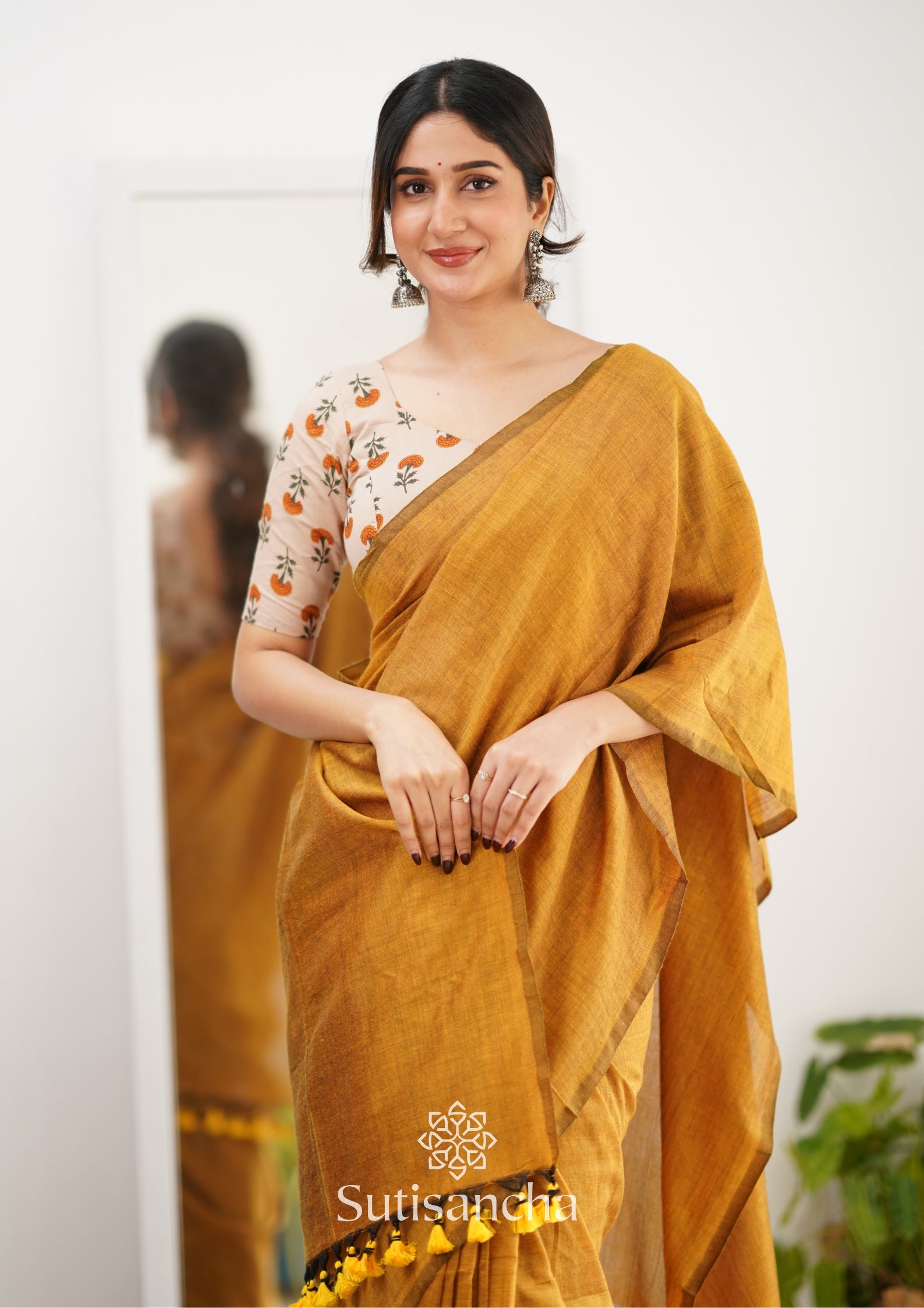 Sutisancha Mustard Handloom Cotton Saree With Designer Blouse