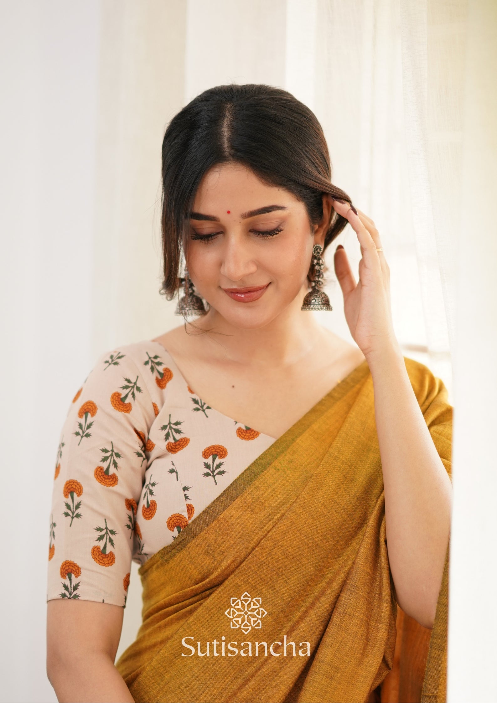 Sutisancha Mustard Handloom Cotton Saree With Designer Blouse