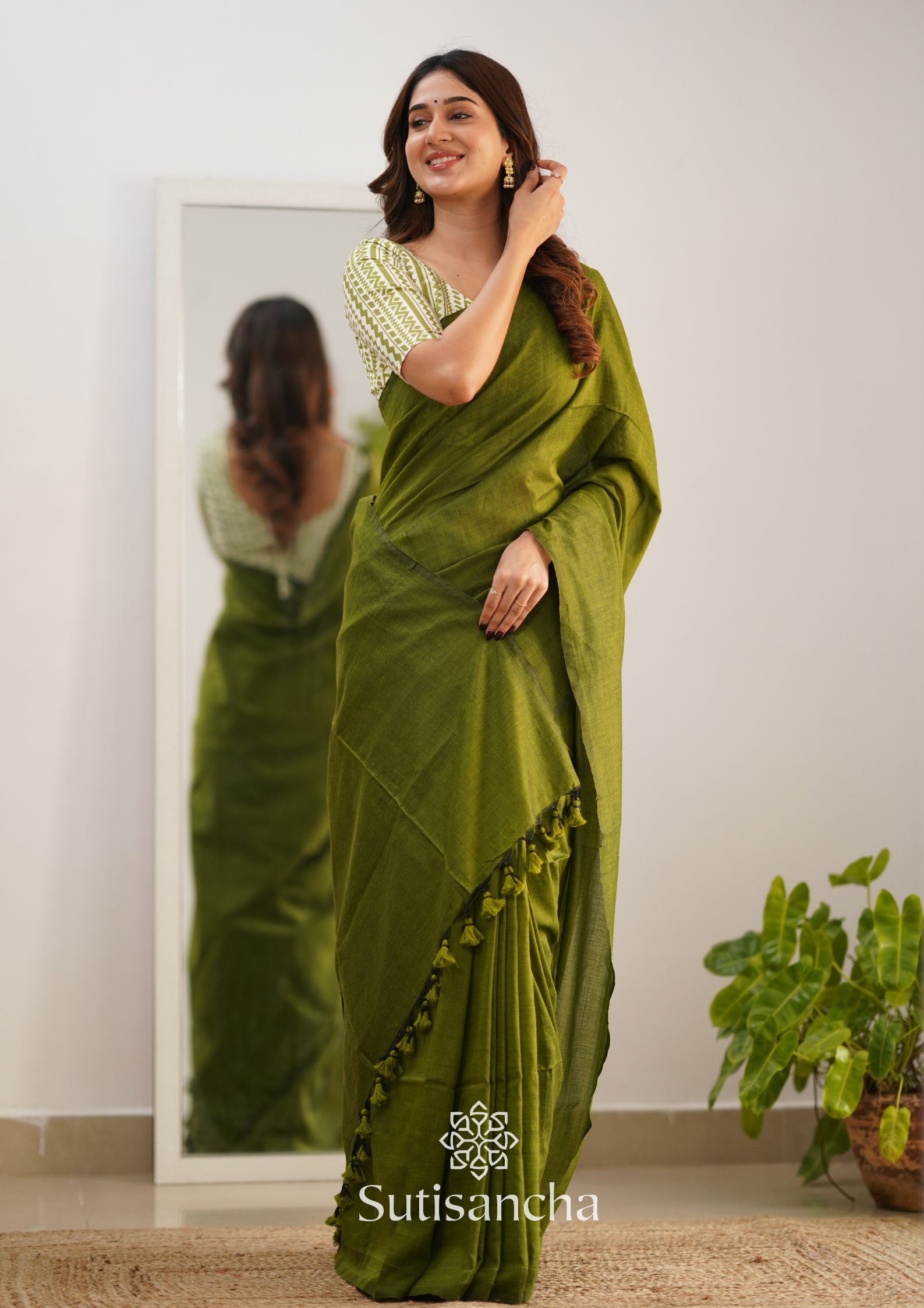 Sutisancha Mahendi Khadi With Design Blouse