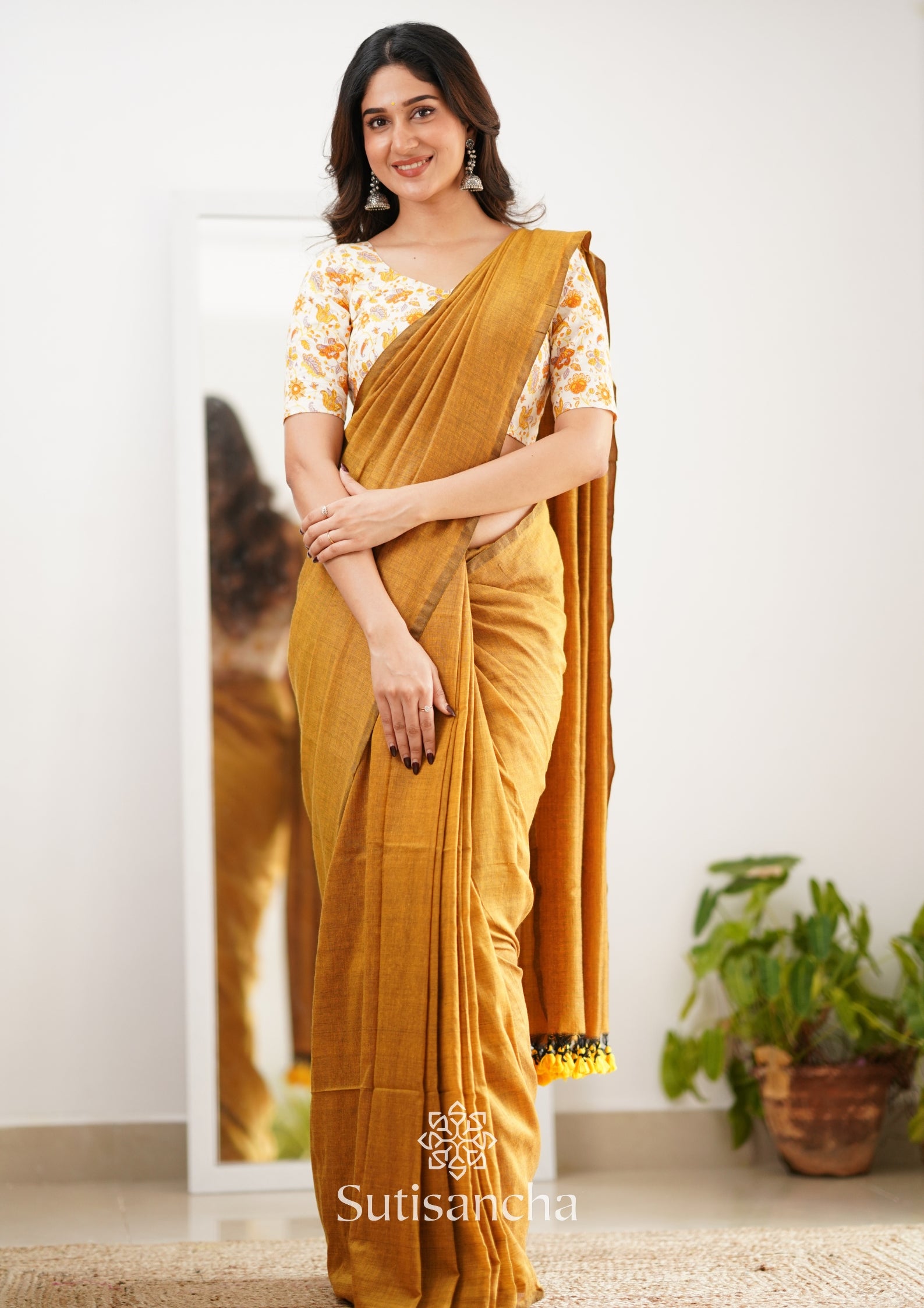 Sutisancha Mustard Handloom Cotton Saree With Designer Blouse