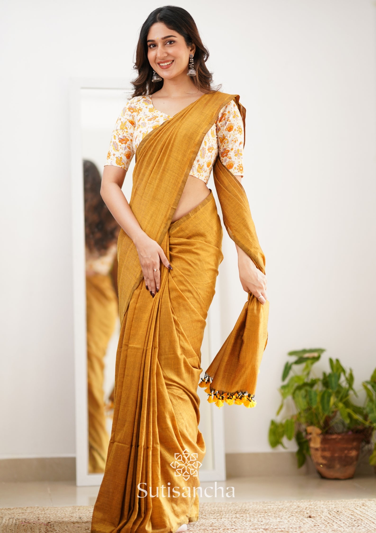 Sutisancha Mustard Handloom Cotton Saree With Designer Blouse