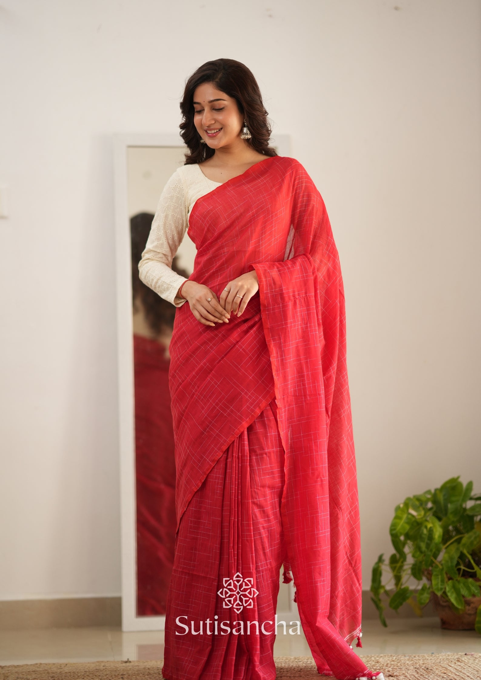 Sutisancha Red Handloom Cotton Saree with Trendy Kotki Checks Design