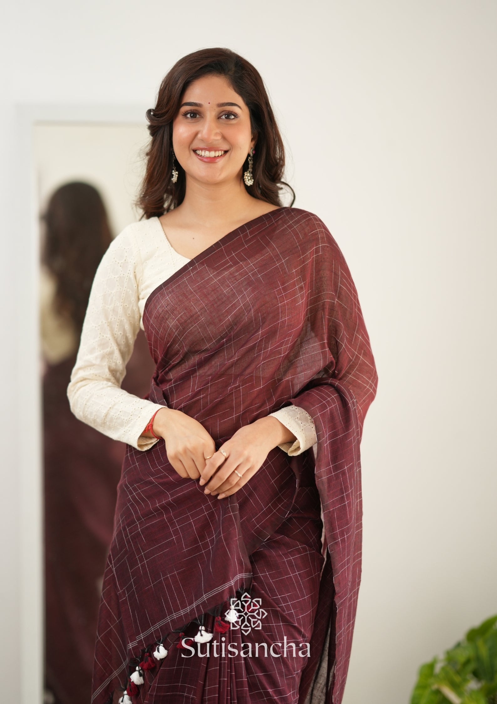 Sutisancha Maroon Handloom Cotton Saree with Trendy Kotki Checks Design