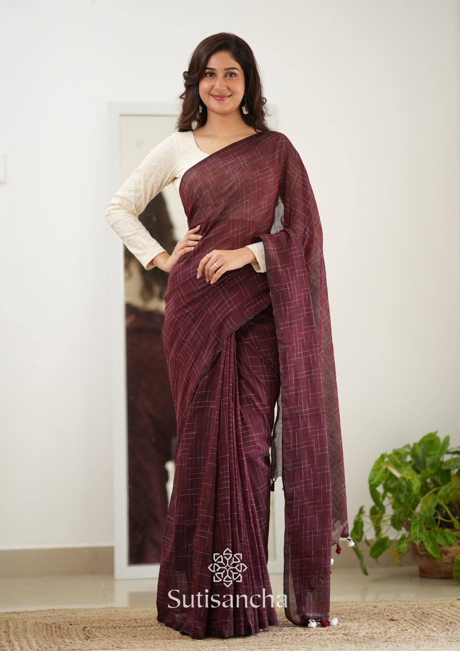 Sutisancha Maroon Handloom Cotton Saree with Trendy Kotki Checks Design