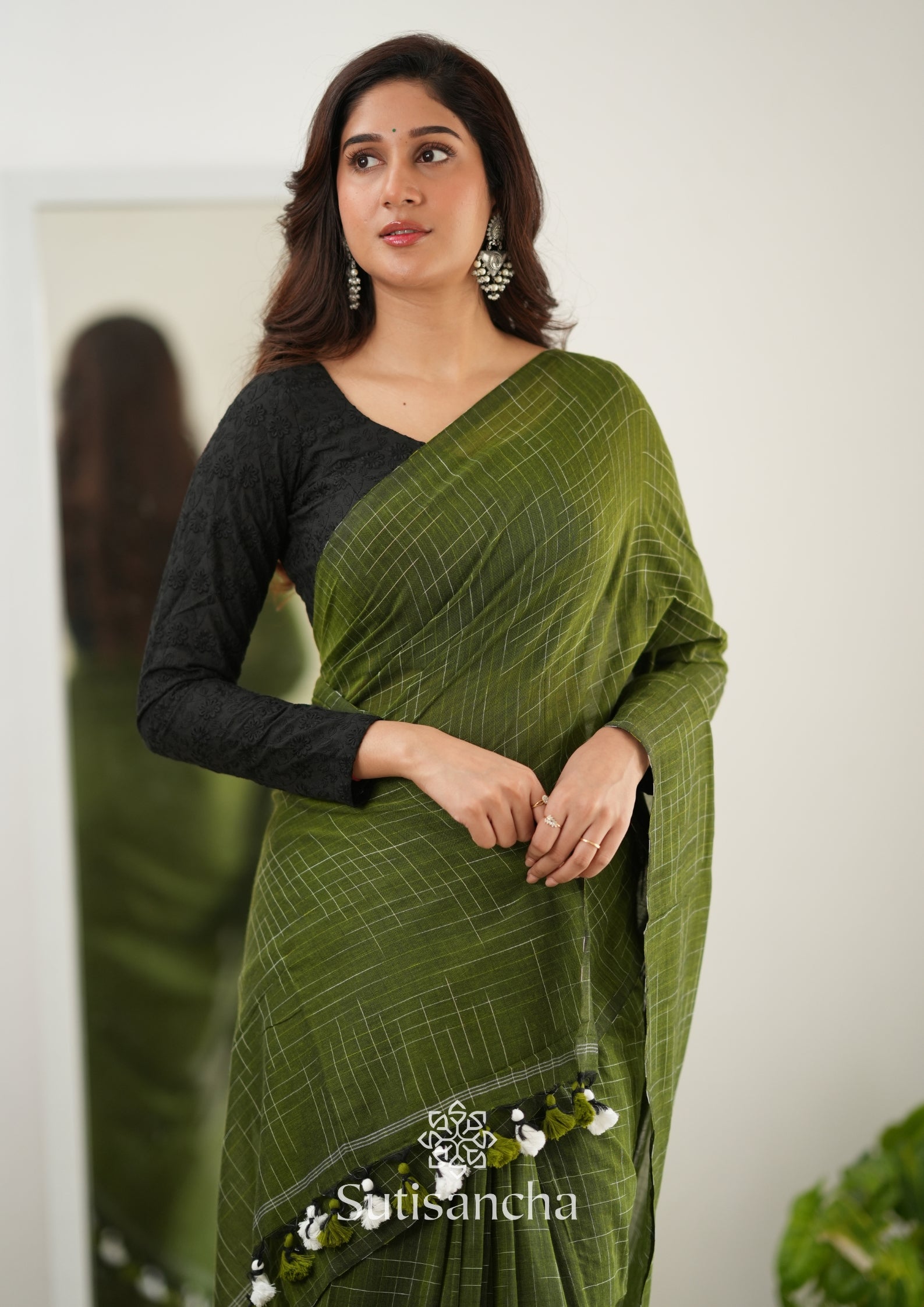 Sutisancha Azure Mehndi Cotton Saree with Trendy Kotki Checks Design