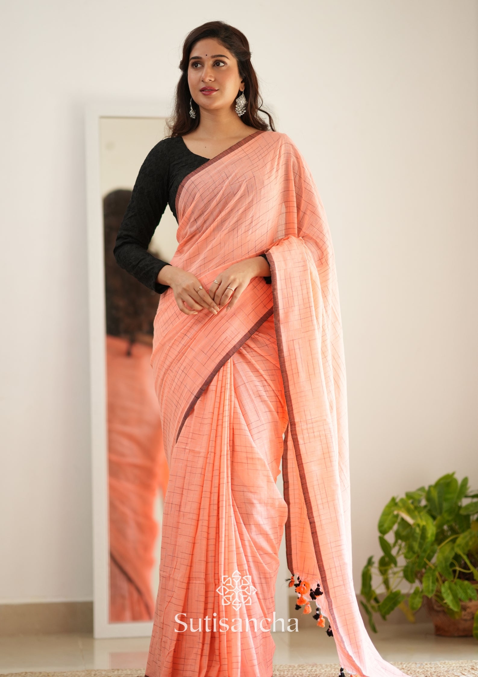 Sutisancha Peach Handloom Cotton Saree with Trendy Kotki Checks Design