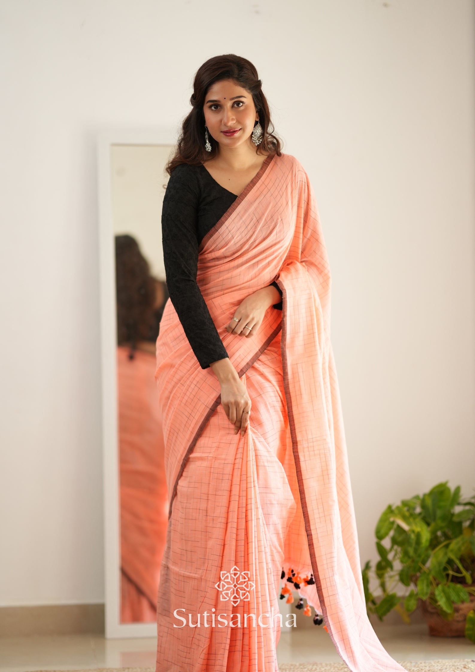 Sutisancha Peach Handloom Cotton Saree with Trendy Kotki Checks Design