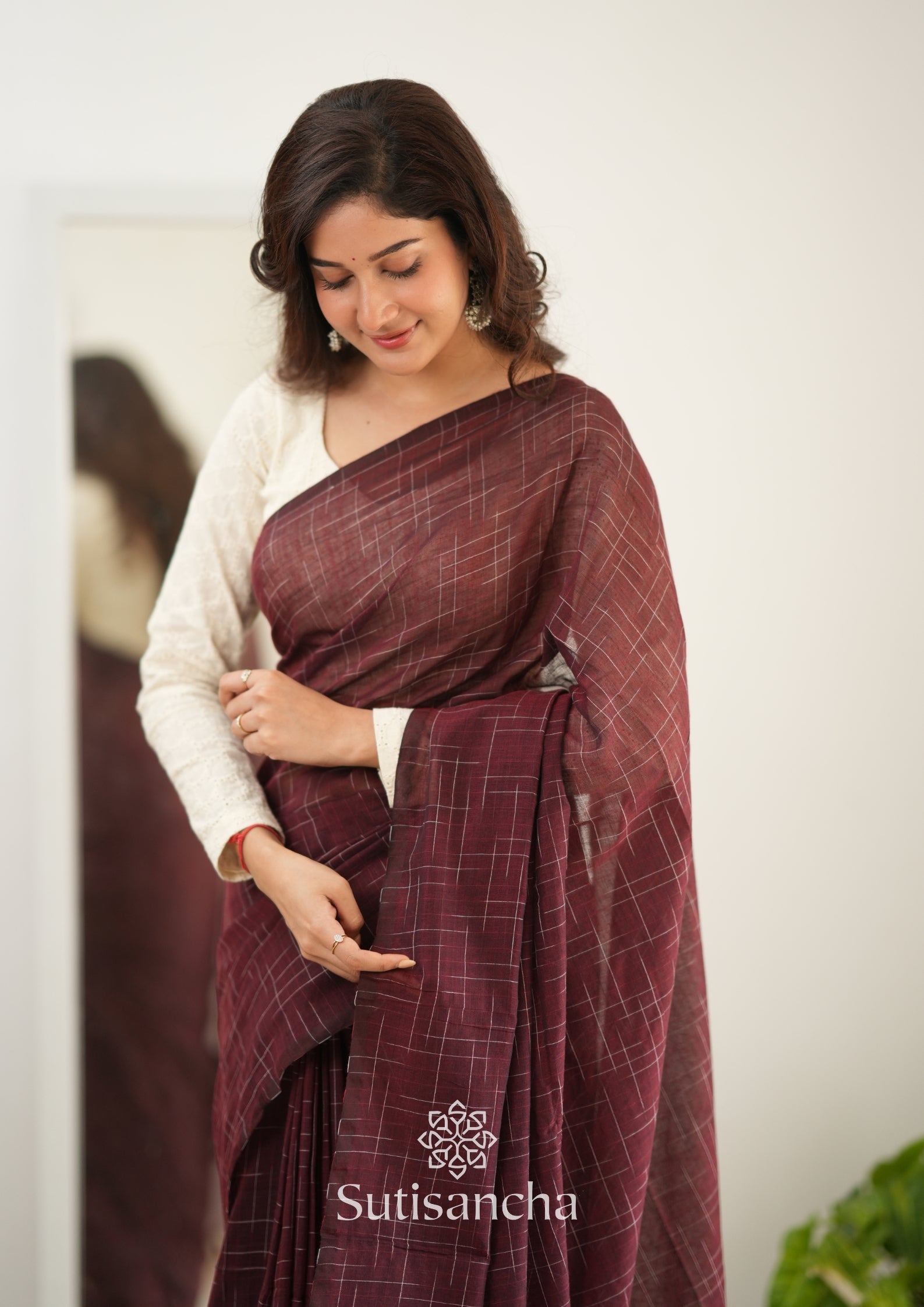 Sutisancha Maroon Handloom Cotton Saree with Trendy Kotki Checks Design