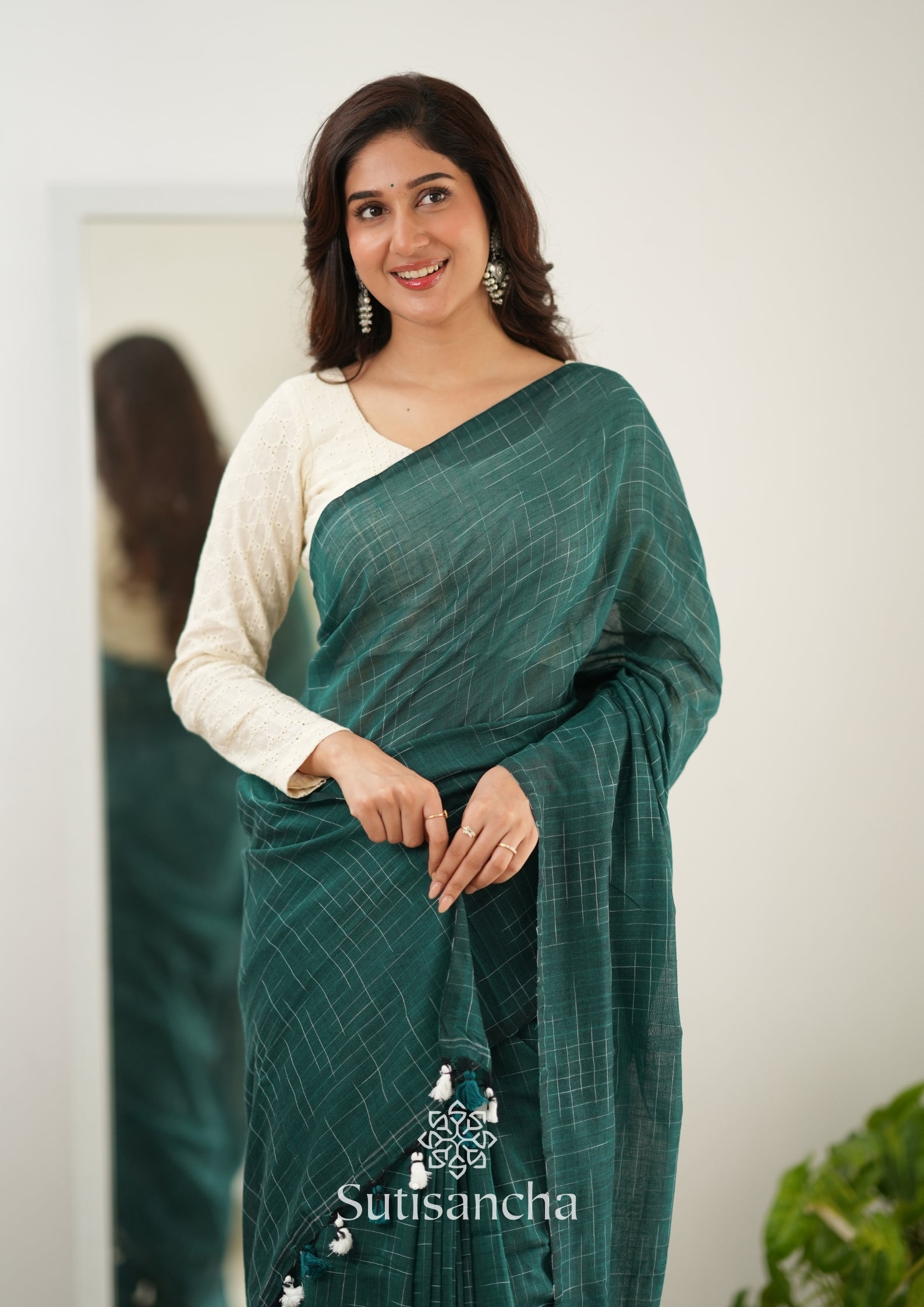 Sutisancha Rama Handloom Cotton Saree with Trendy Kotki Checks Design