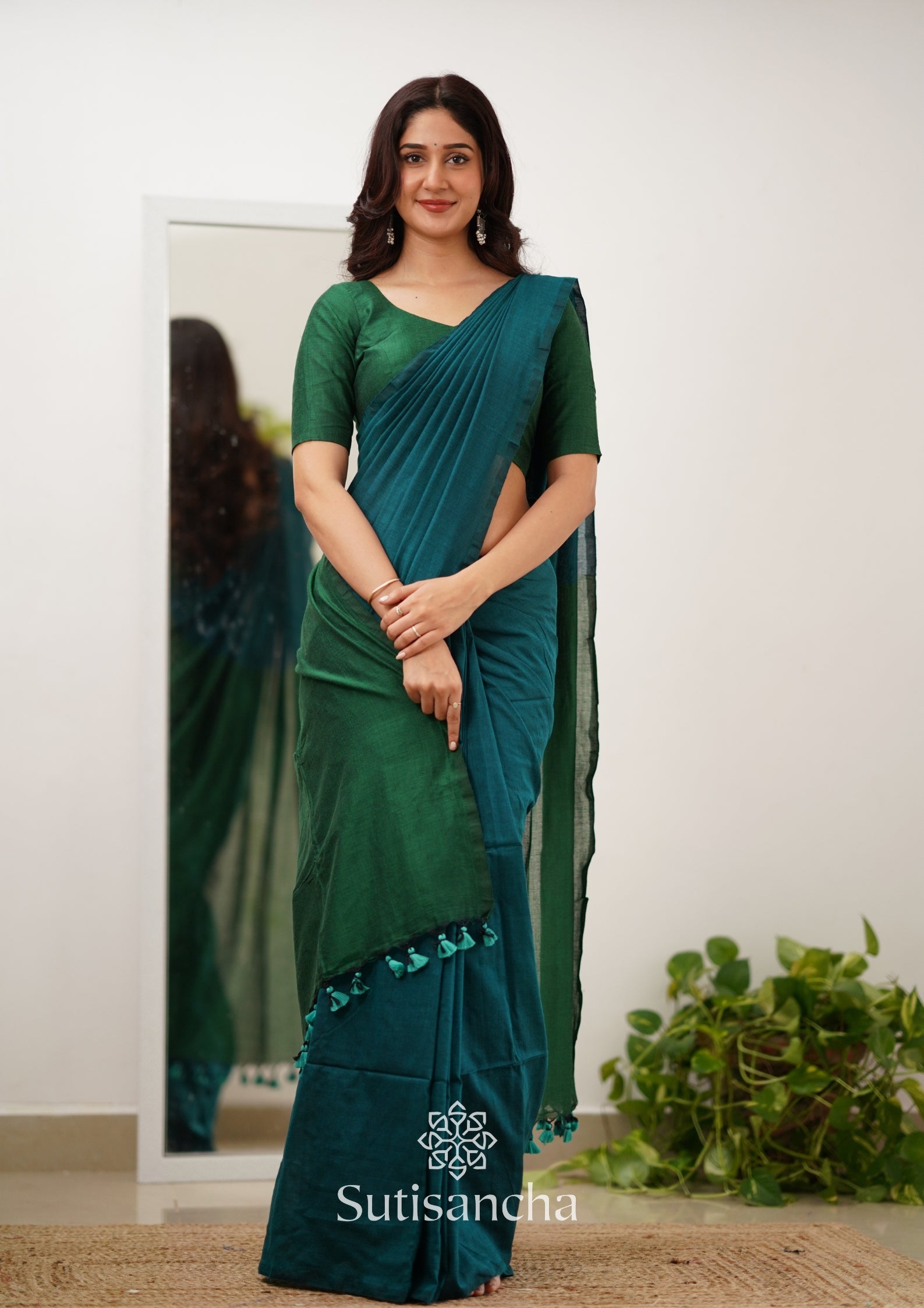 Sutisancha Rama Green Handloom Cotton Saree